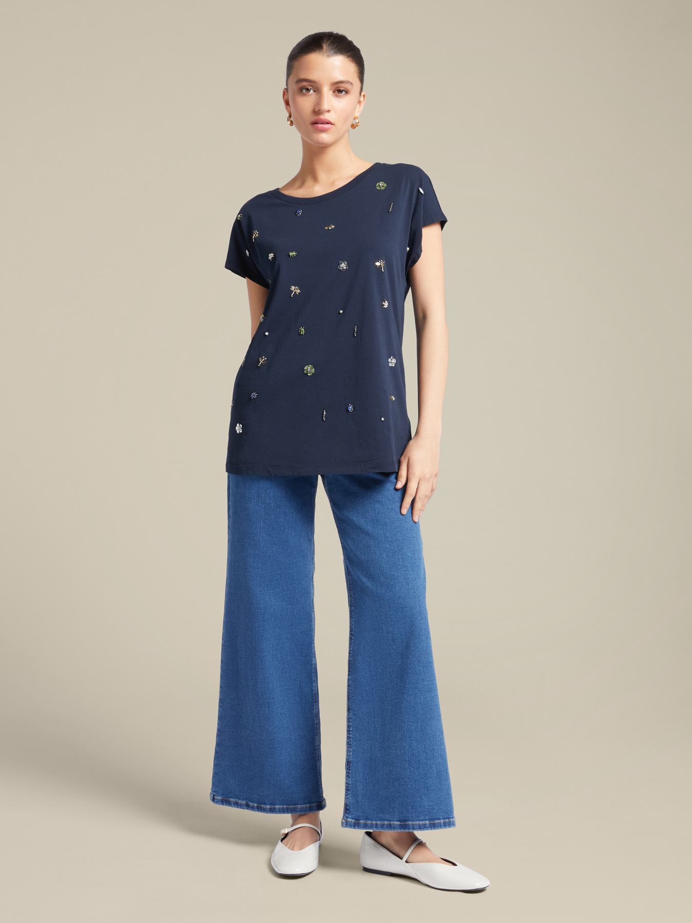 T-Shirt mit Stickerei image number 2