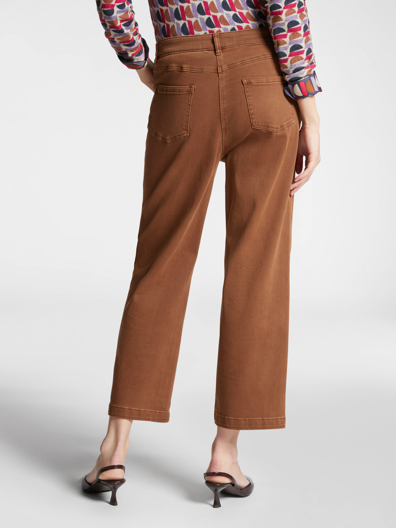 Cropped five-pocket trousers in drill image number 1