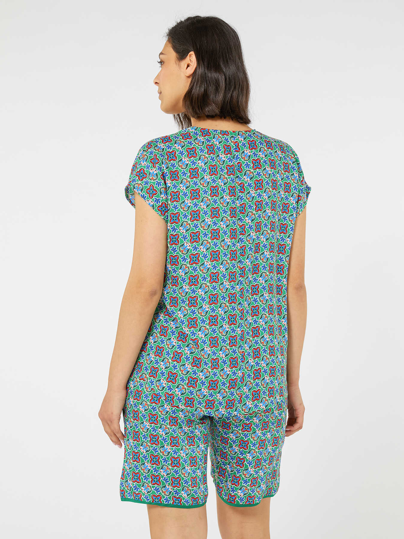 Blouse &agrave; impression ethnique image number 1