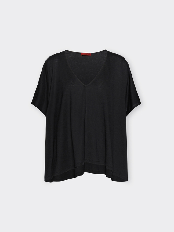 V-neck T-shirt