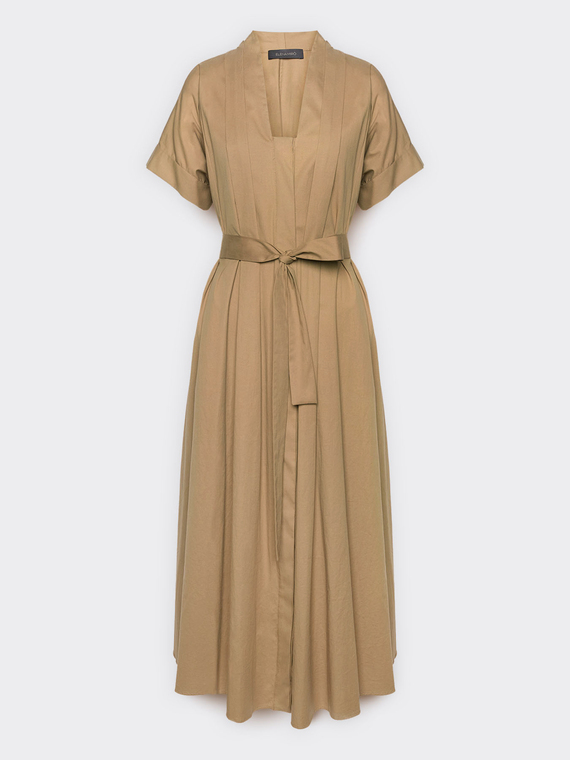 Ausgestelltes Kleid mit G&uuml;rtel