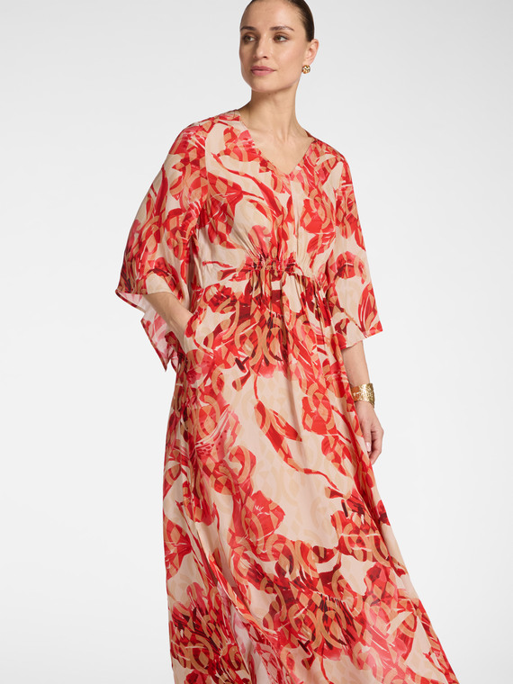 Langes bedrucktes Kleid