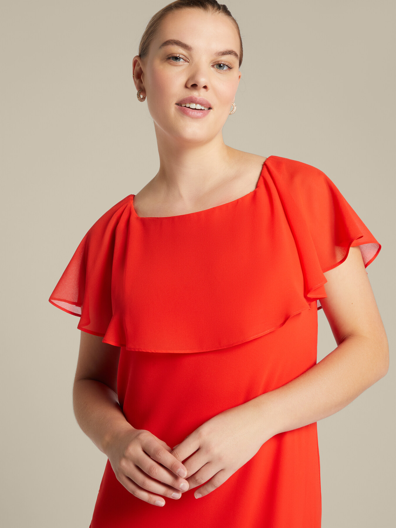 Langes Kleid mit Rüschen image number 2