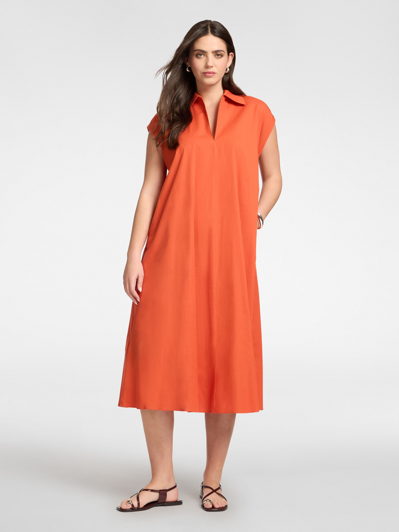 Ausgestelltes Kleid mit Kragen image number 2