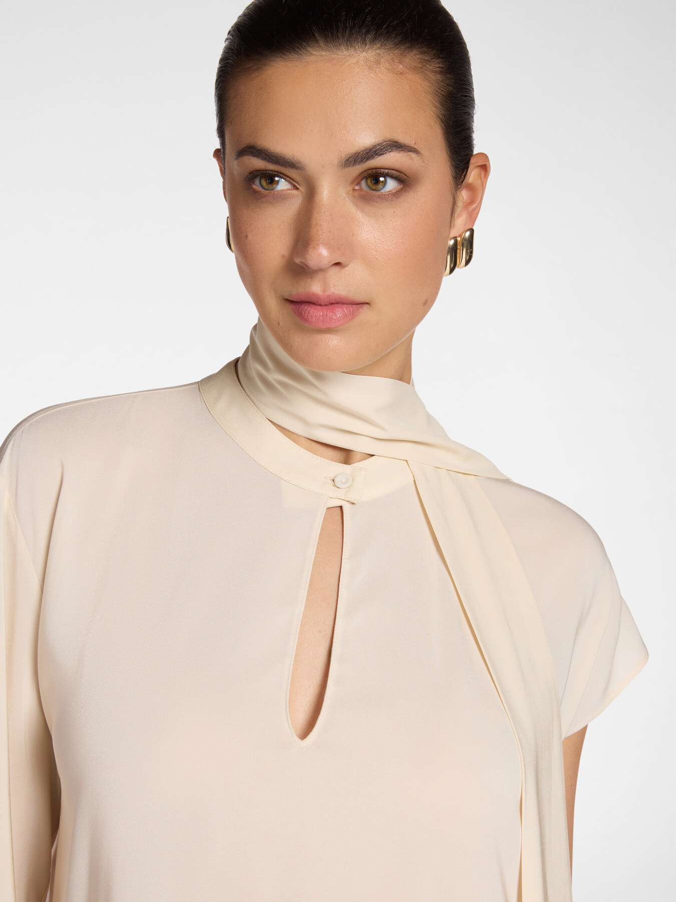 Long asymmetric blouse with sash image number 3