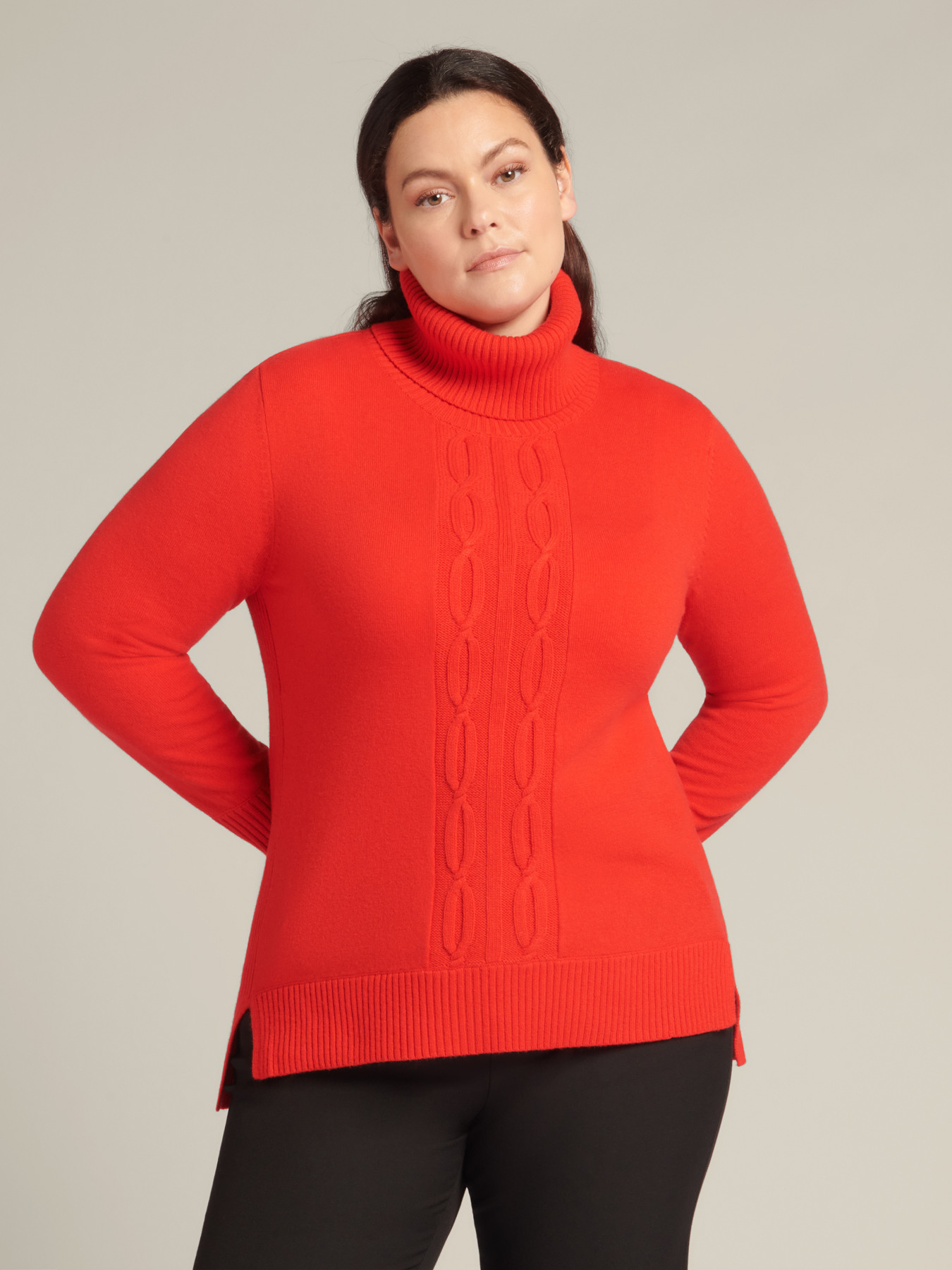 Pullover mit Zopf auf der Vorderseite aus nachhaltiger Wolle image number 2