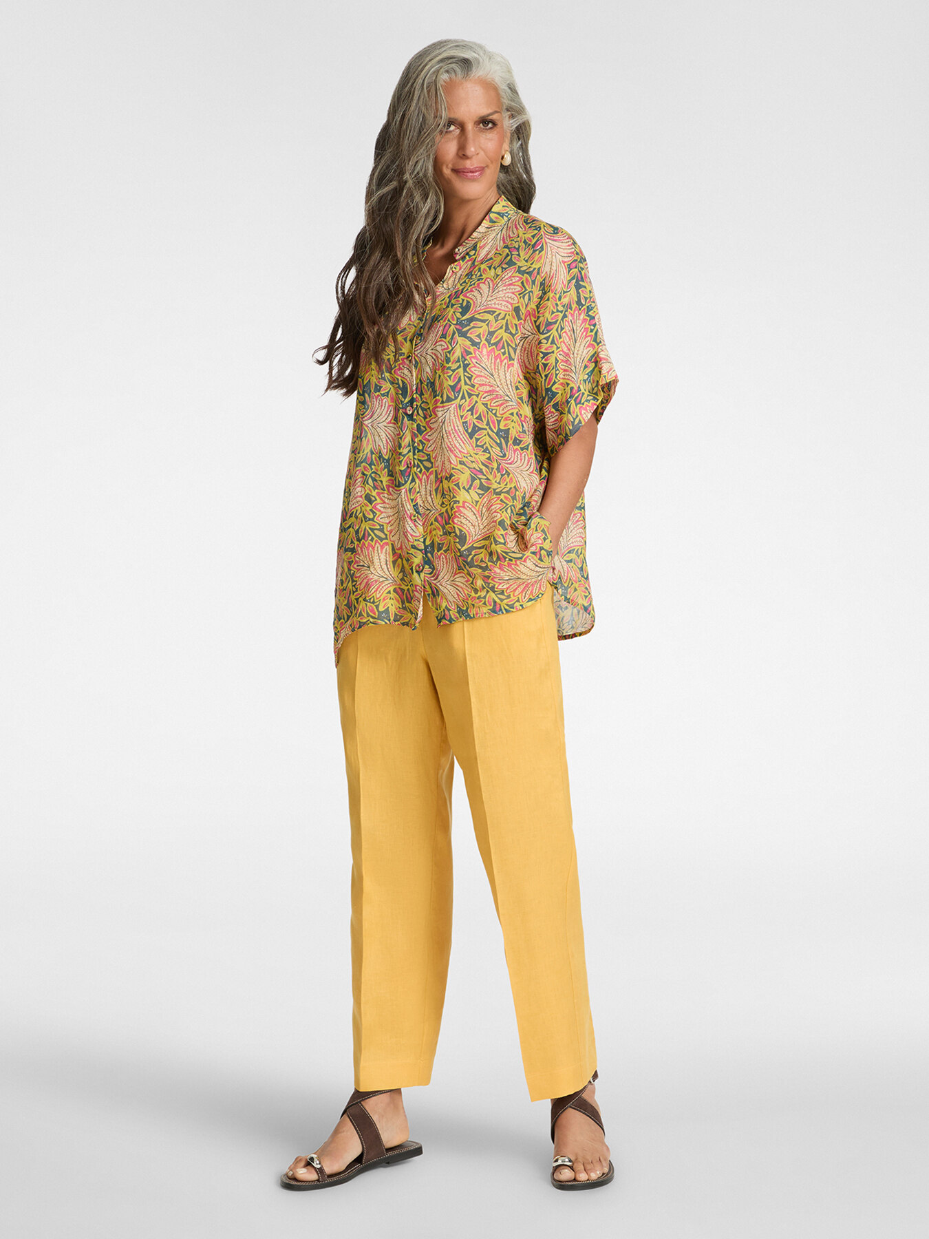 Cal&ccedil;as de linho image number 0