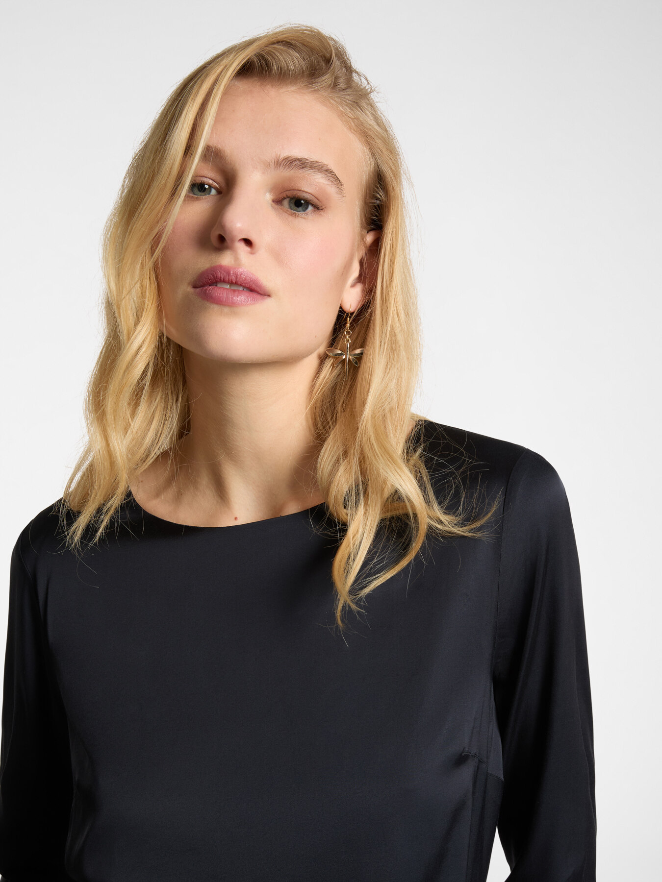 Blusa de viscosa LENZING&trade; ECOVERO&trade; image number 3