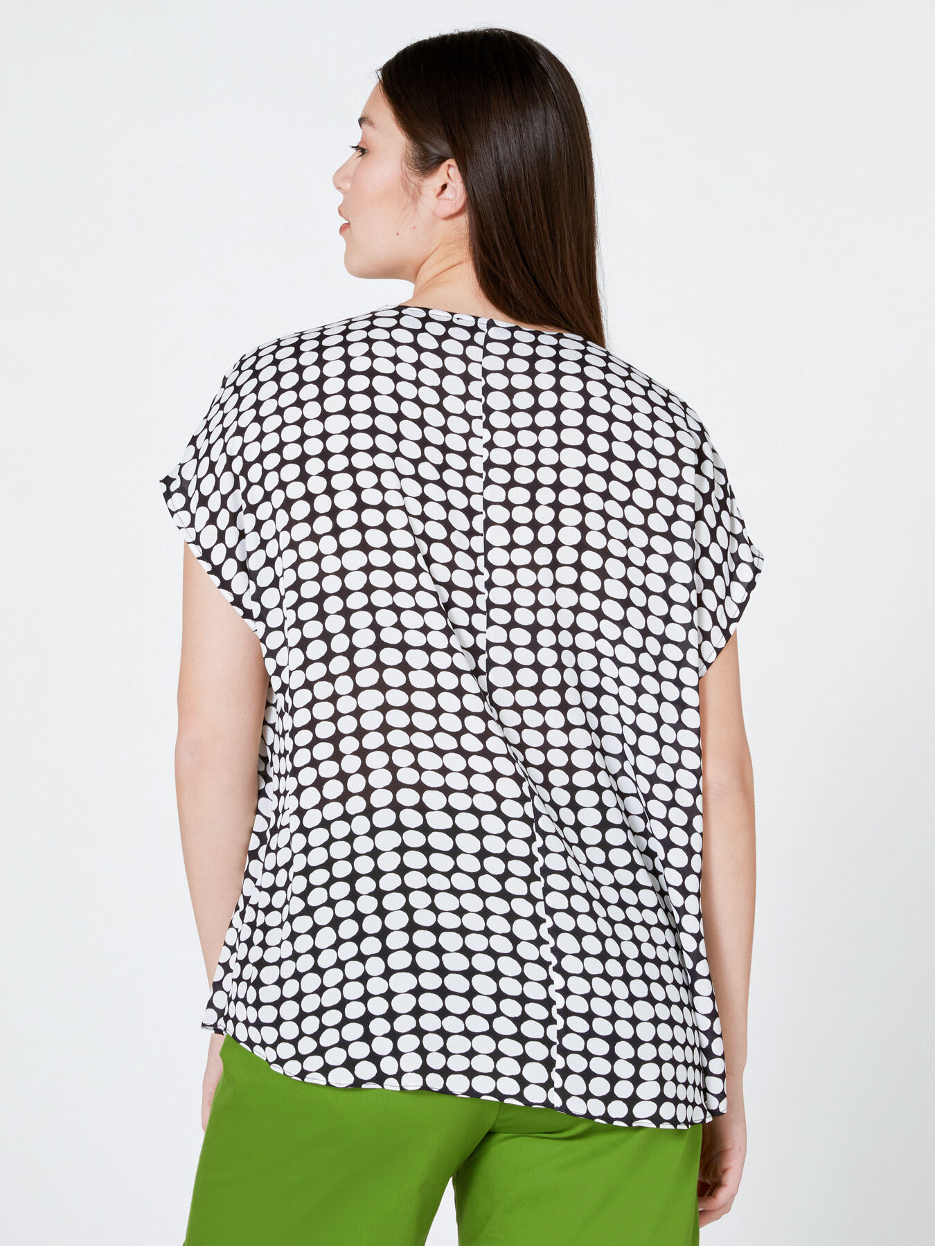 Blusa de crep&eacute; chino estampado image number 2