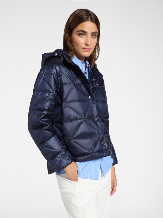 Lightweight quilted down jacket