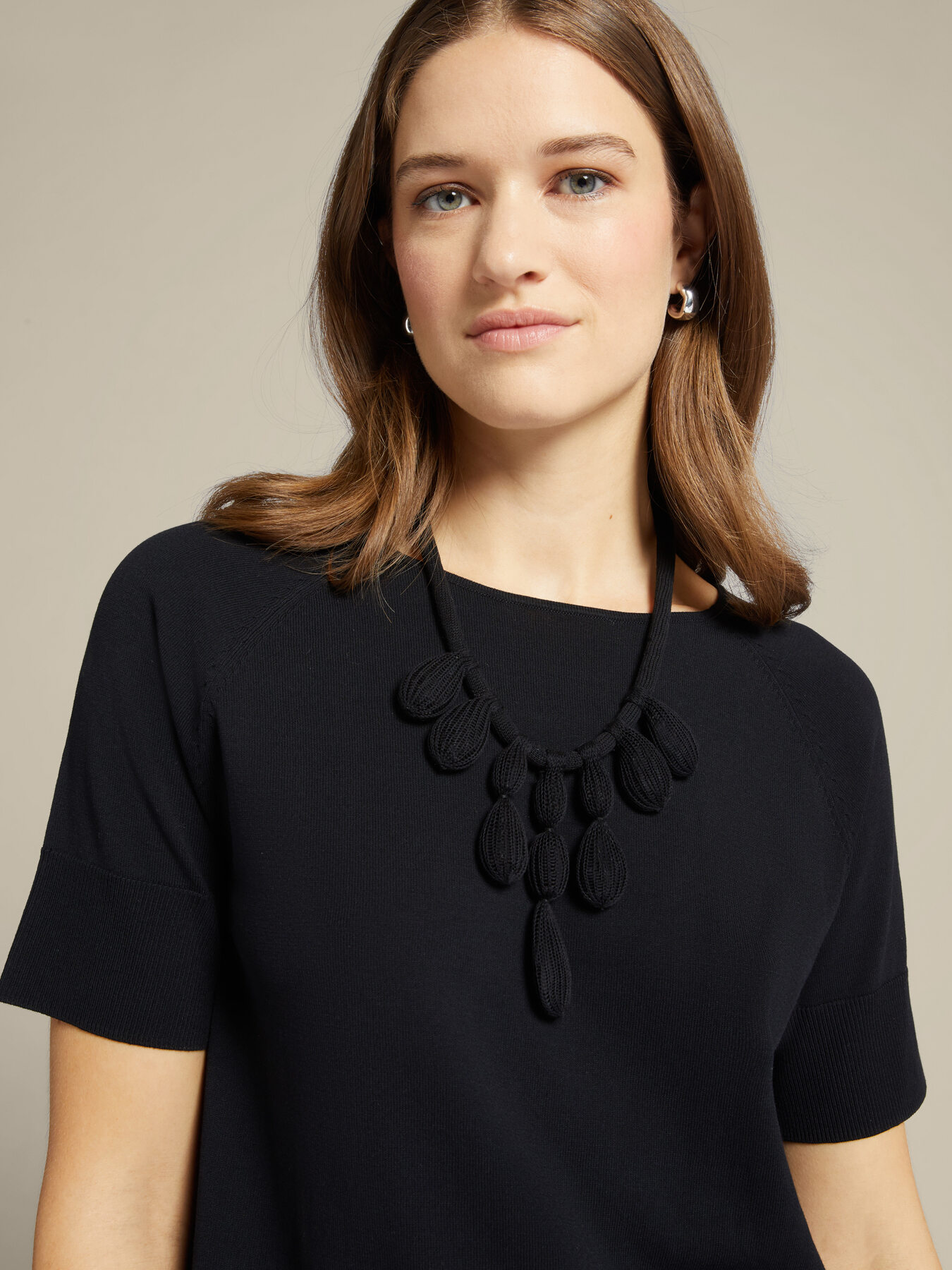 Maglia con collana image number 3