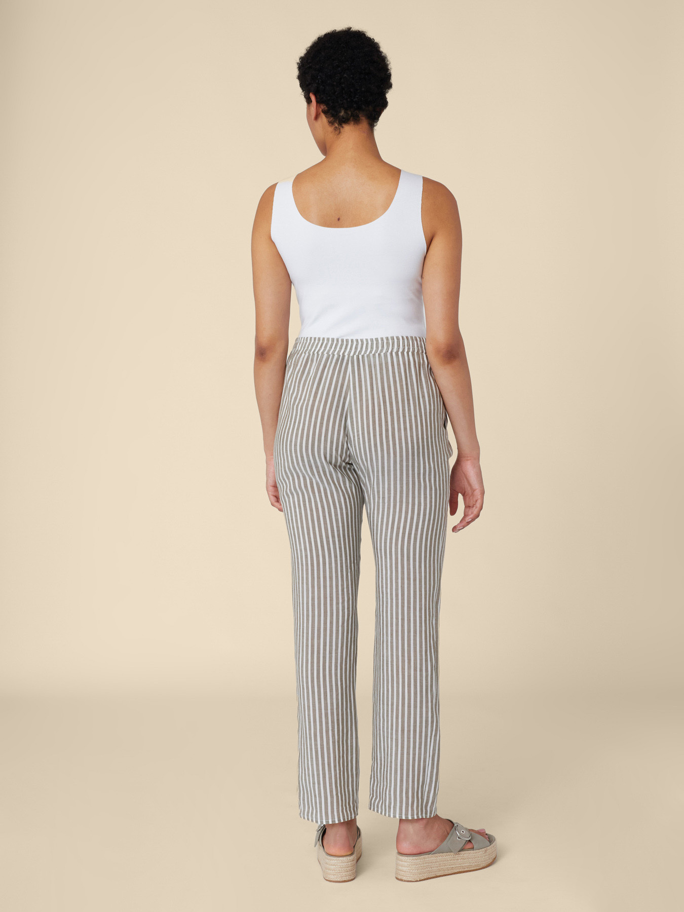 Linen and lyocell joggers image number 2