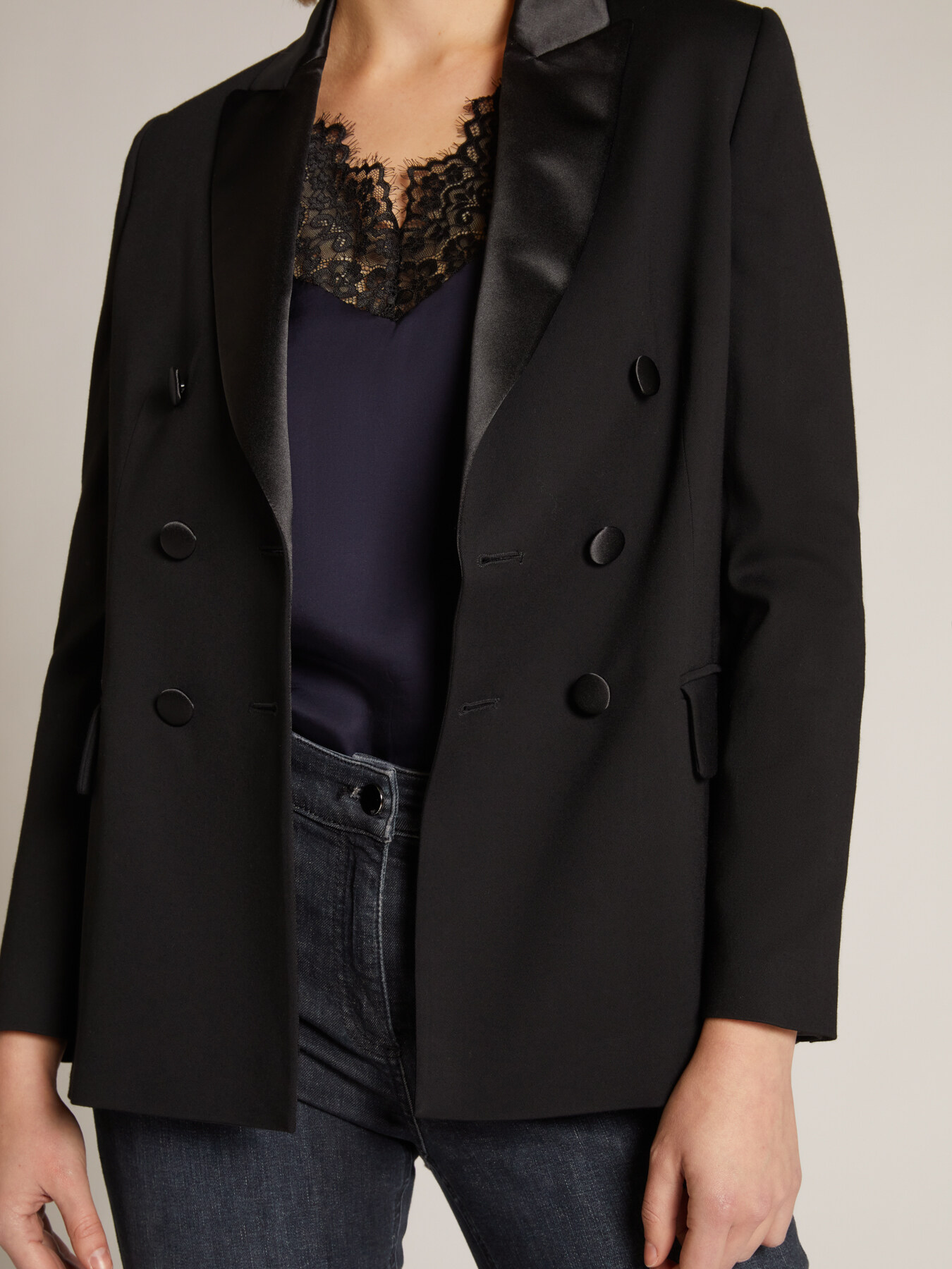 Blazer jacket with satin lapels image number 3