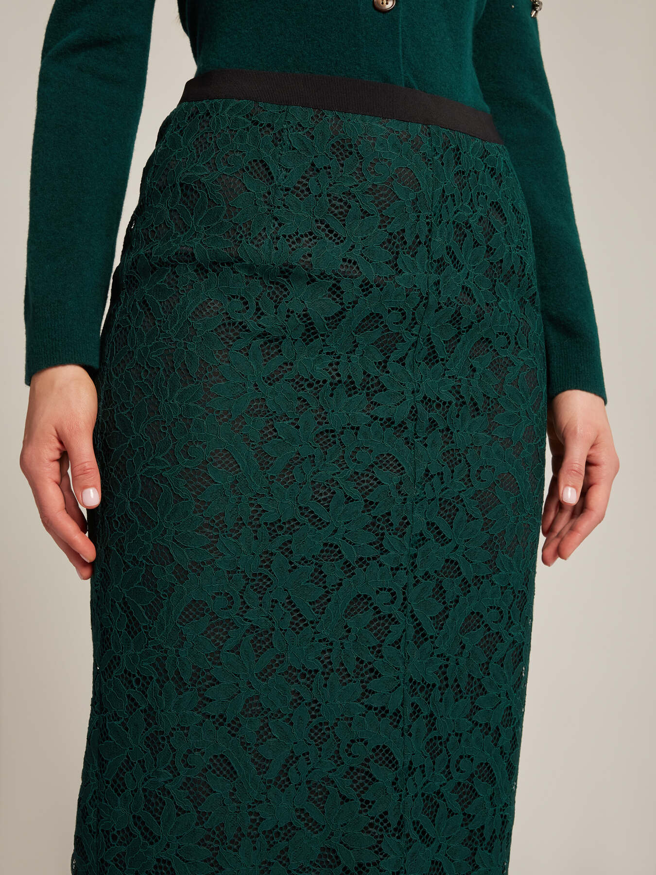 Gonna in pizzo macramé image number 3