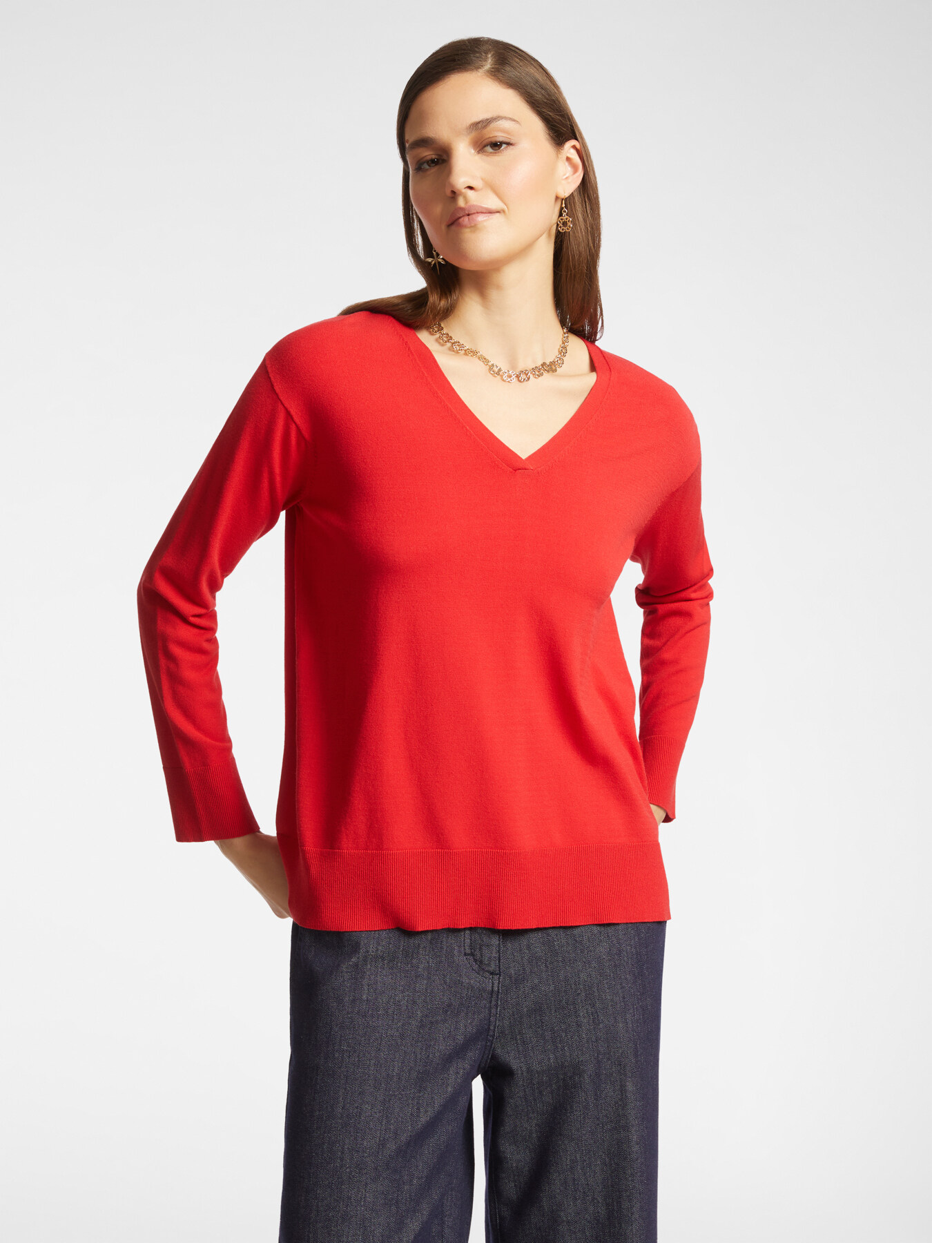 V-neck sweater image number 0