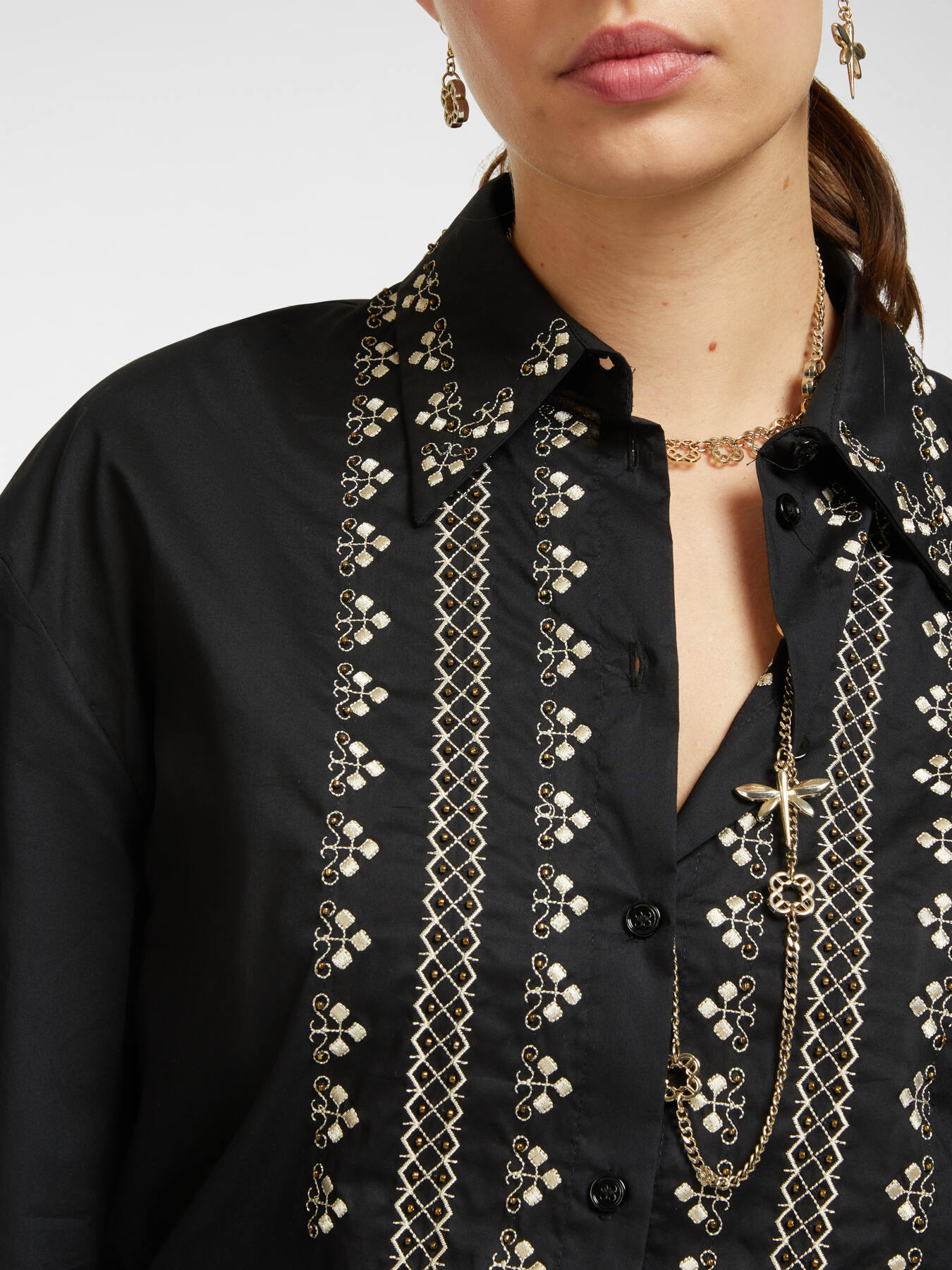 Chemise avec broderie ethnique image number 3