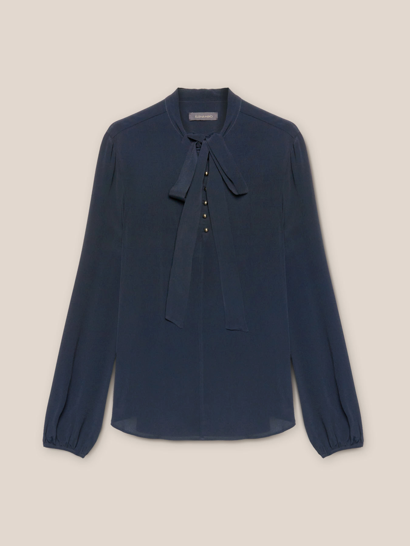 Blusa de crep&eacute; chino image number 4