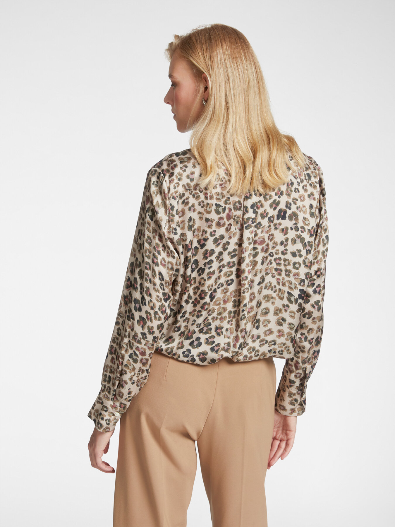 Chemise &agrave; motif animalier image number 1