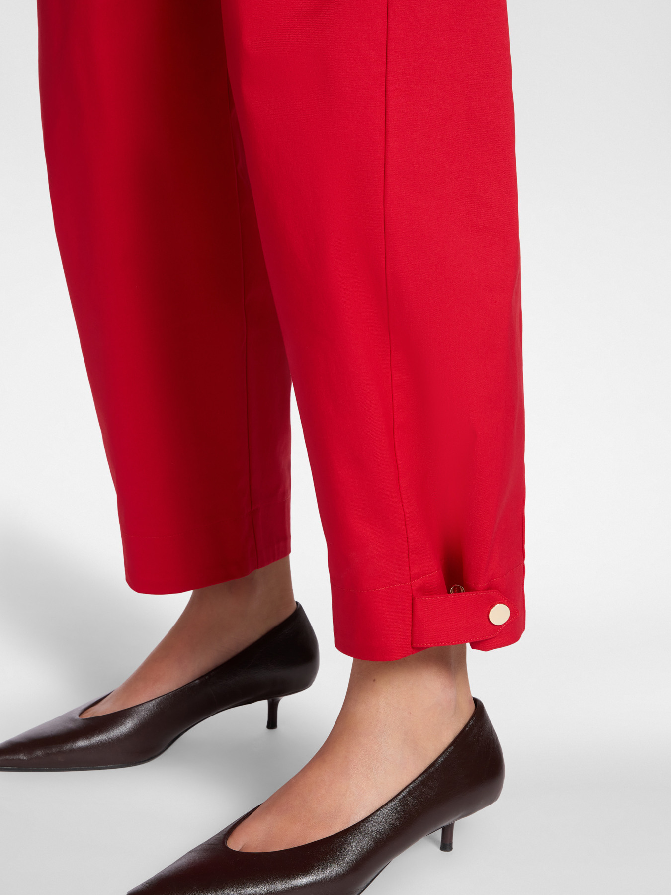 Pantalon barrel avec sangles au bas image number 3