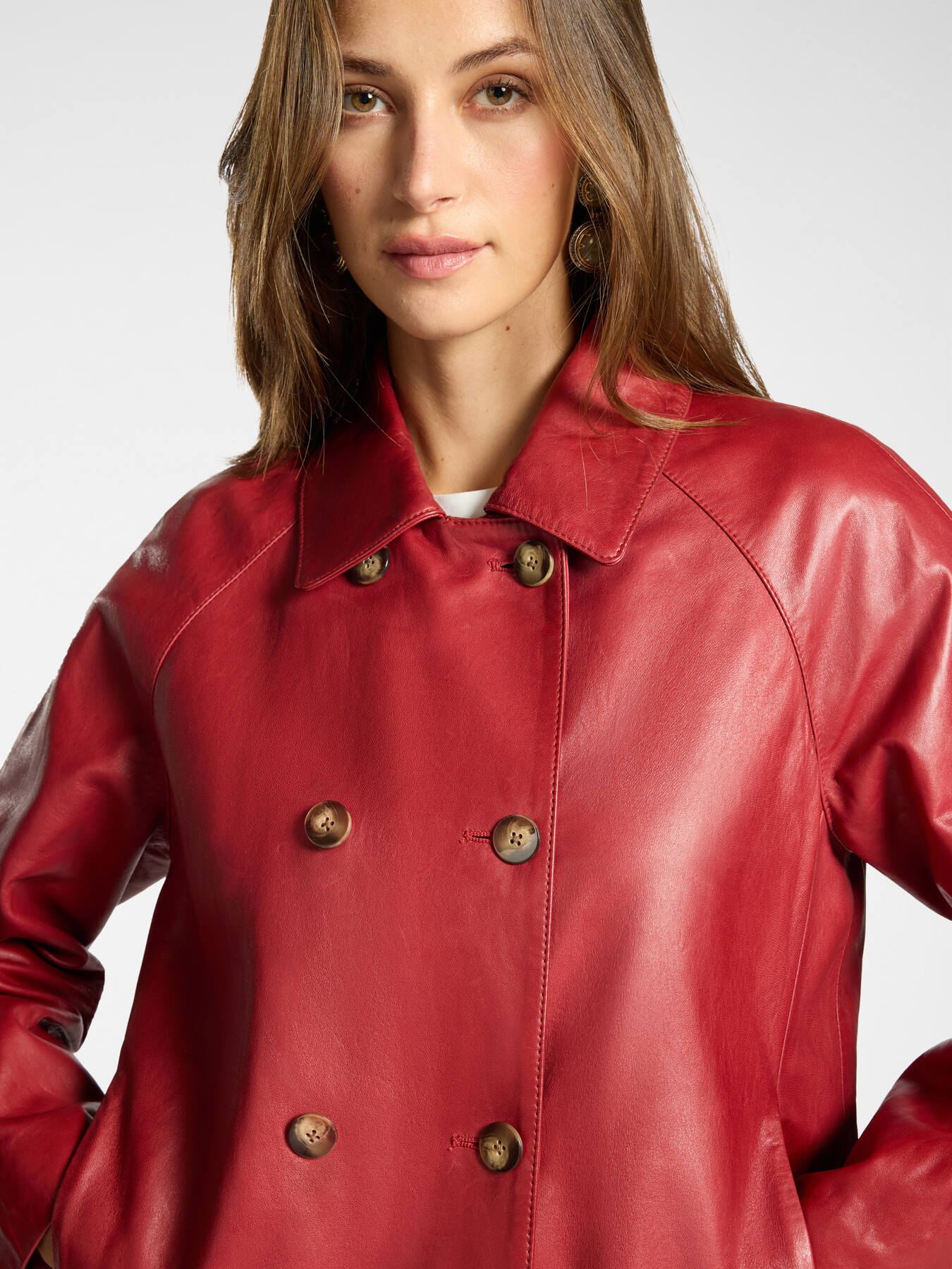Double-breasted leather jacket image number 3