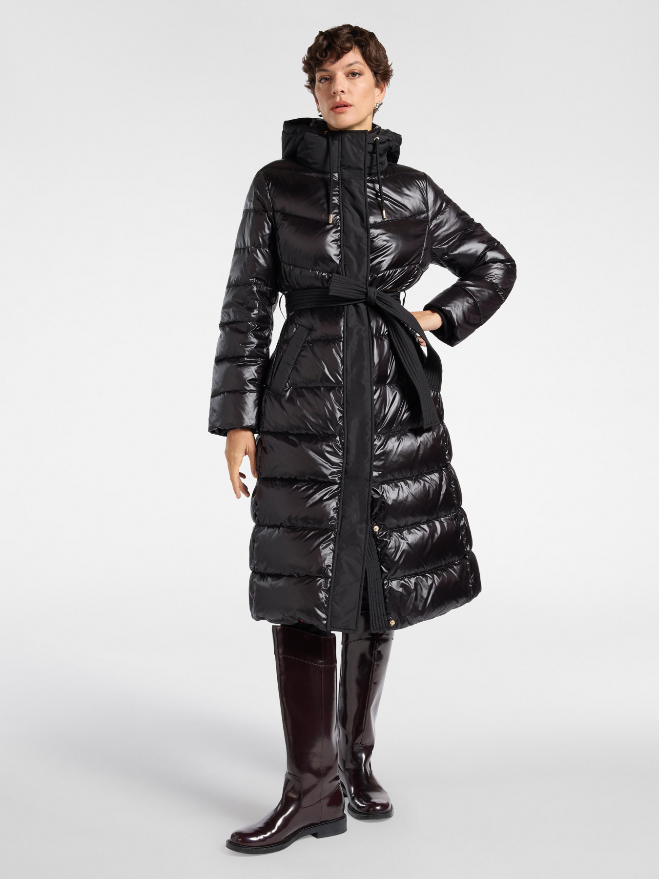 Gesteppte Daunenjacke mit Kapuze image number 2