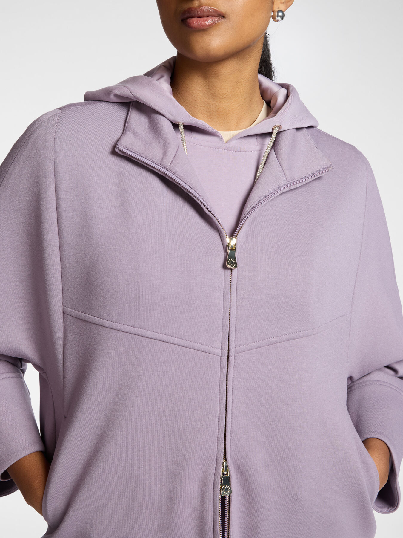 Chaqueta con cuello alto y cremallera image number 3