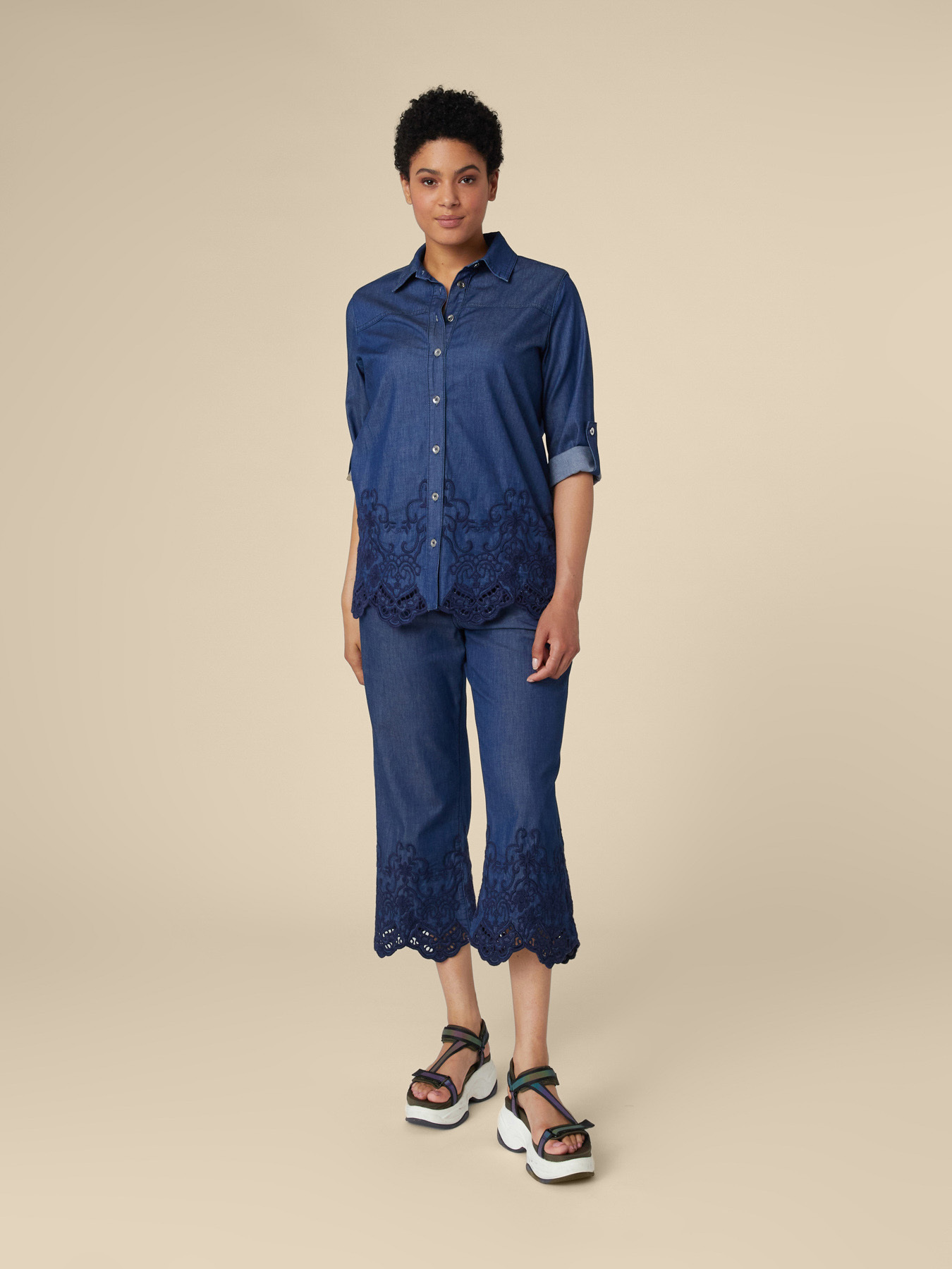 BESTICKTE DENIM-HEMDBLUSE image number 2