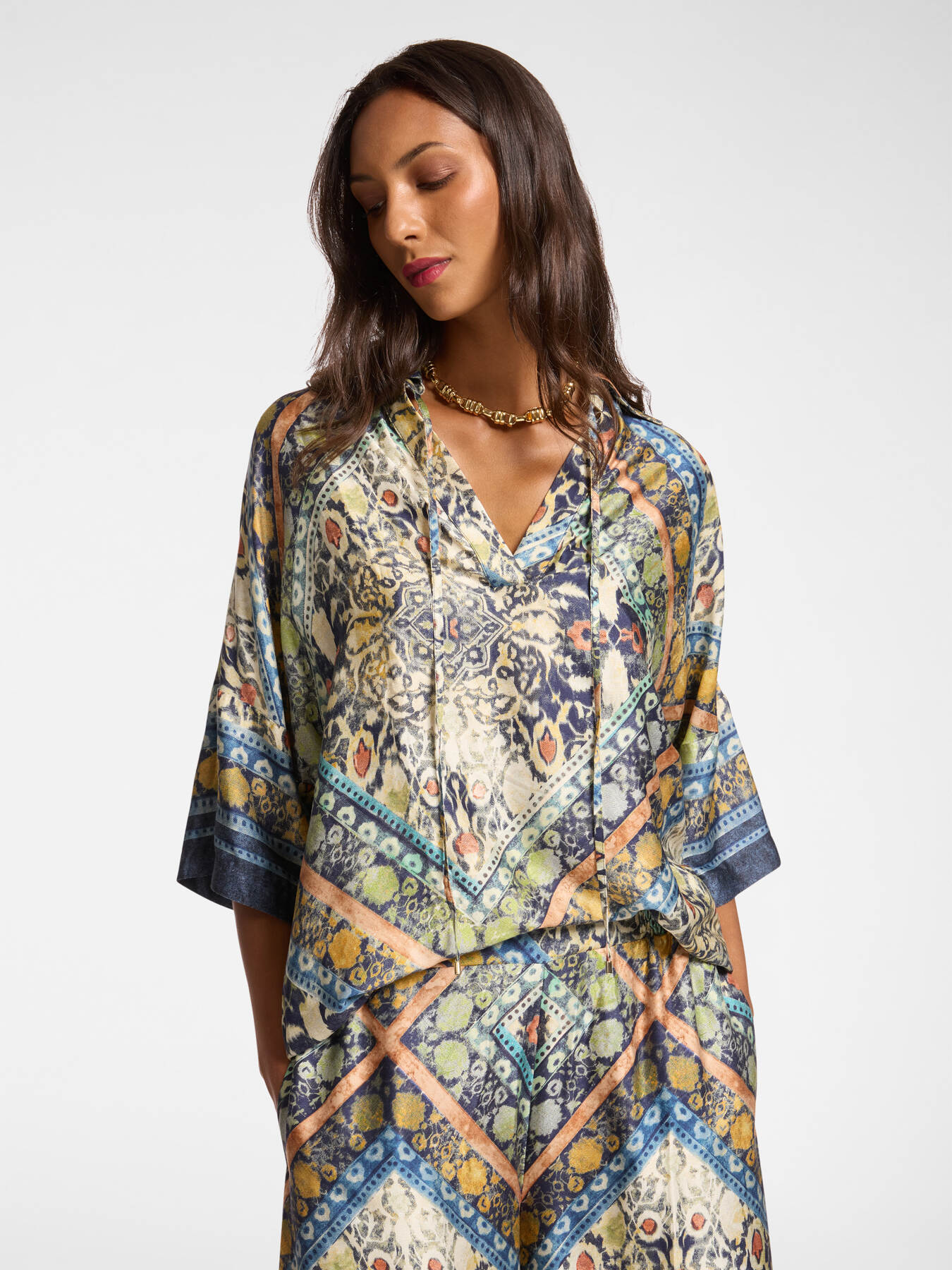 Printed shirt with laces image number 0