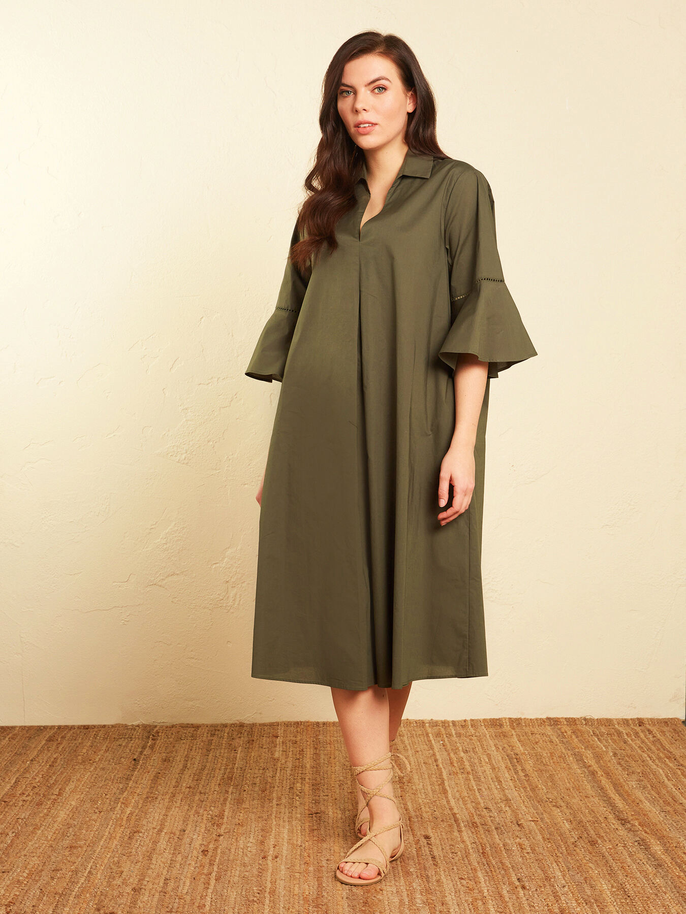 ABITO IN POPELINE image number 2