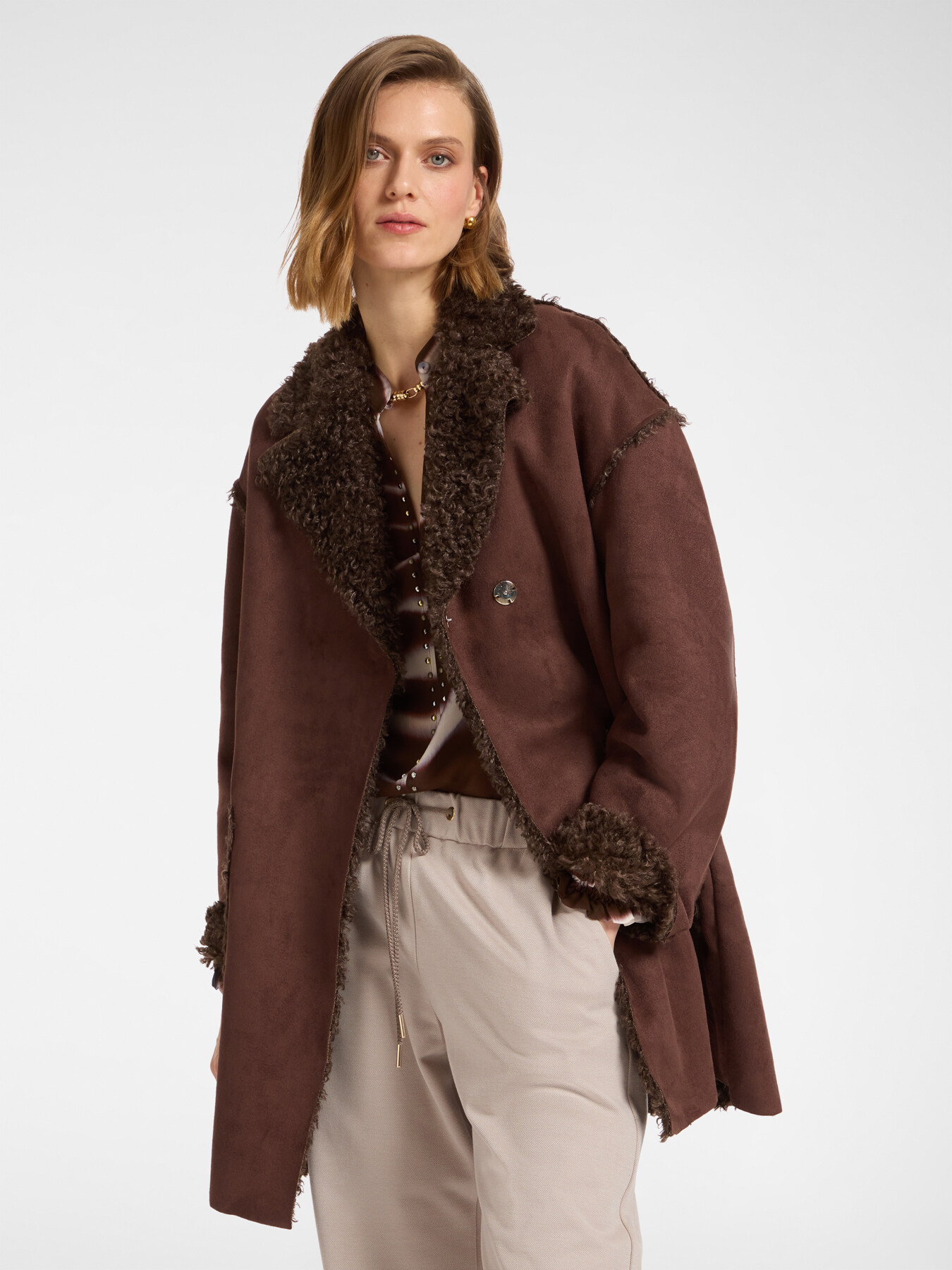 Cappotto in tessuto morbido con tasche image number 0