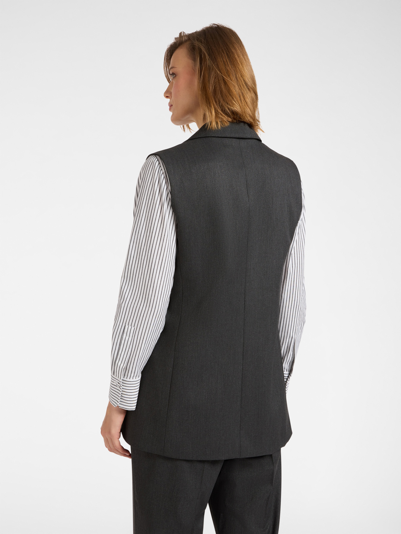 Blazer sin mangas image number 1