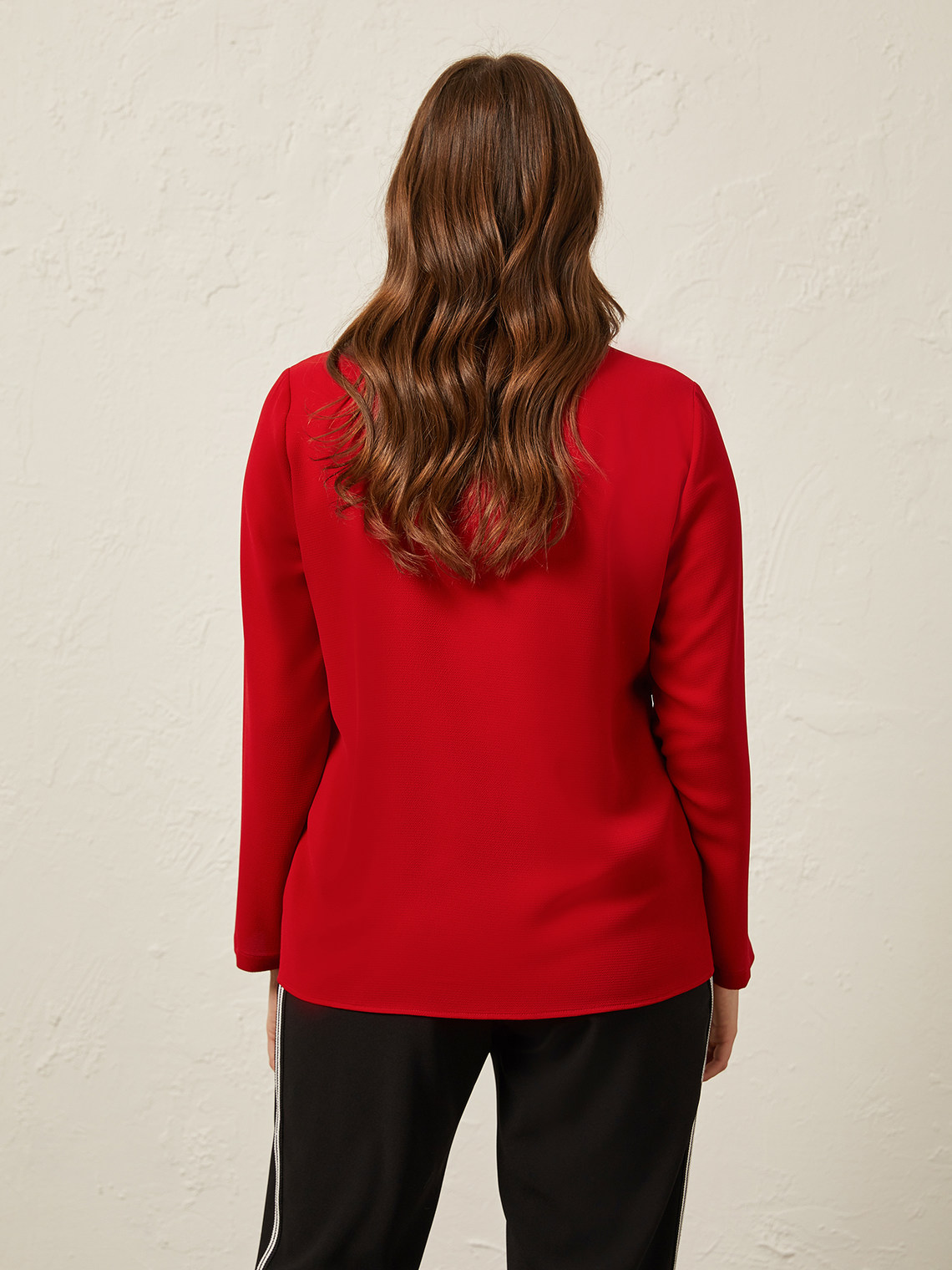 Elenamiro: Blusa com bordas na parte da frente_3