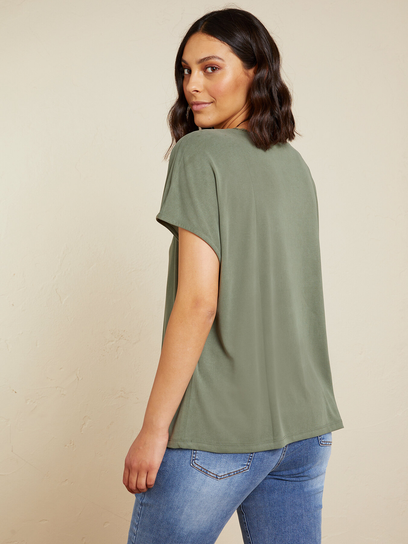 T-Shirt mit Spitzen-Bord&uuml;ren image number 1