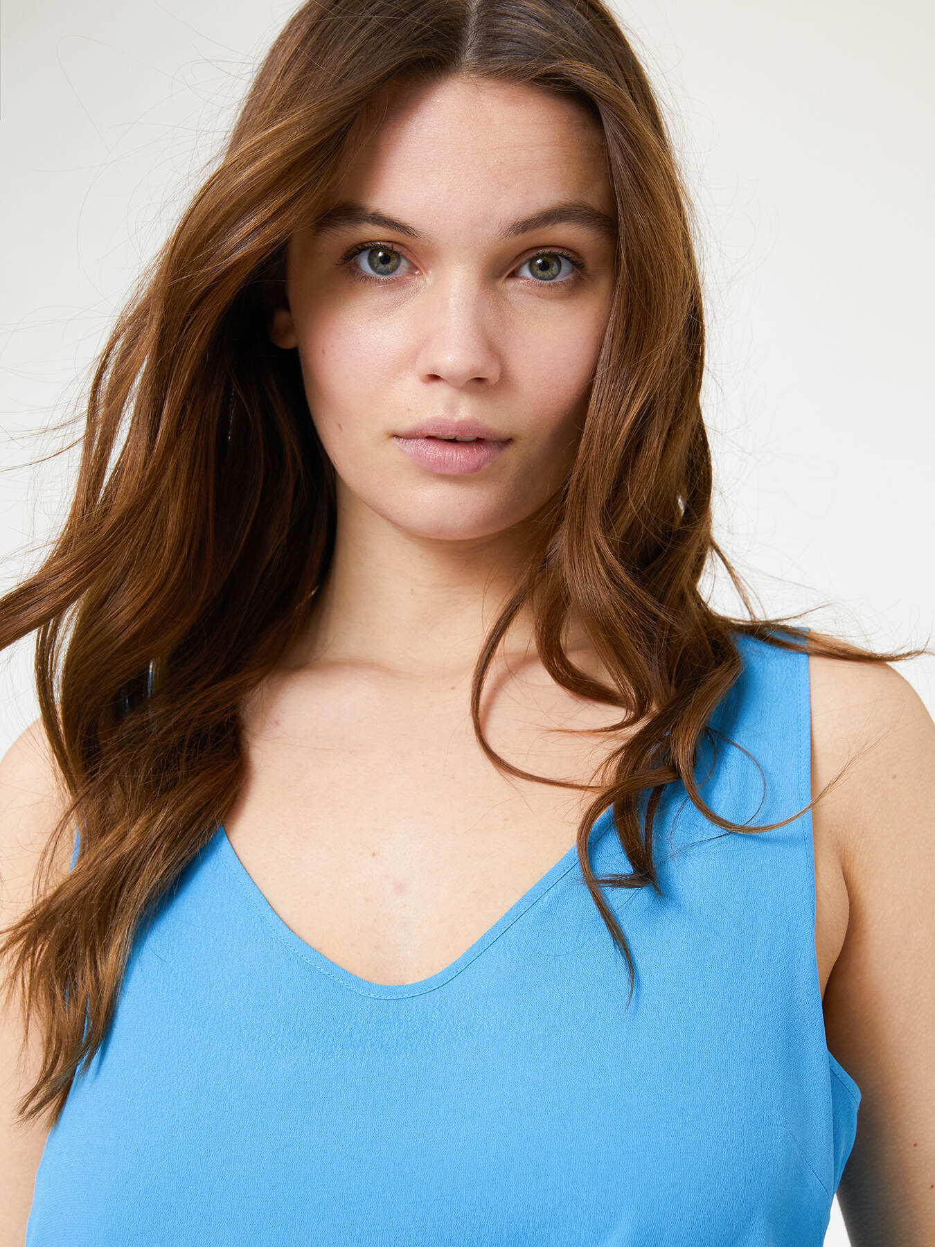 Viscose crepe top image number 3