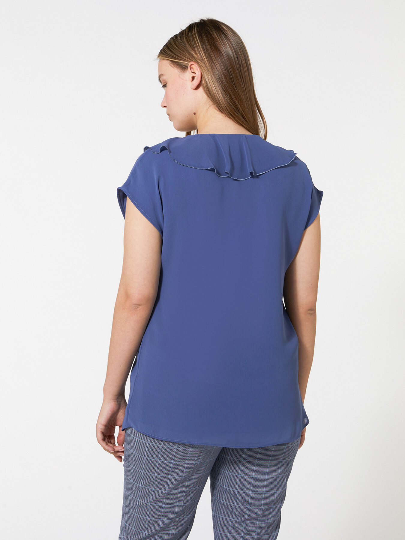 Blouse manches courtes avec jabot image number 2