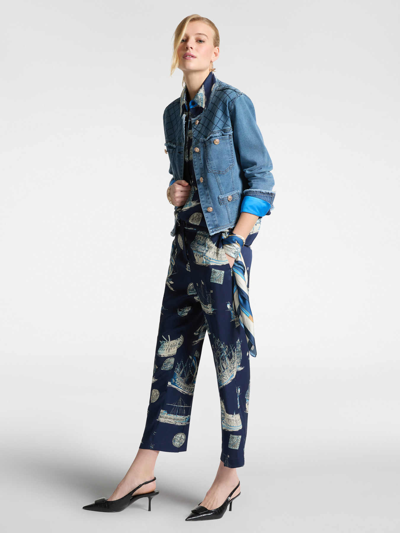 Giacca in denim con frange e ricami image number 2