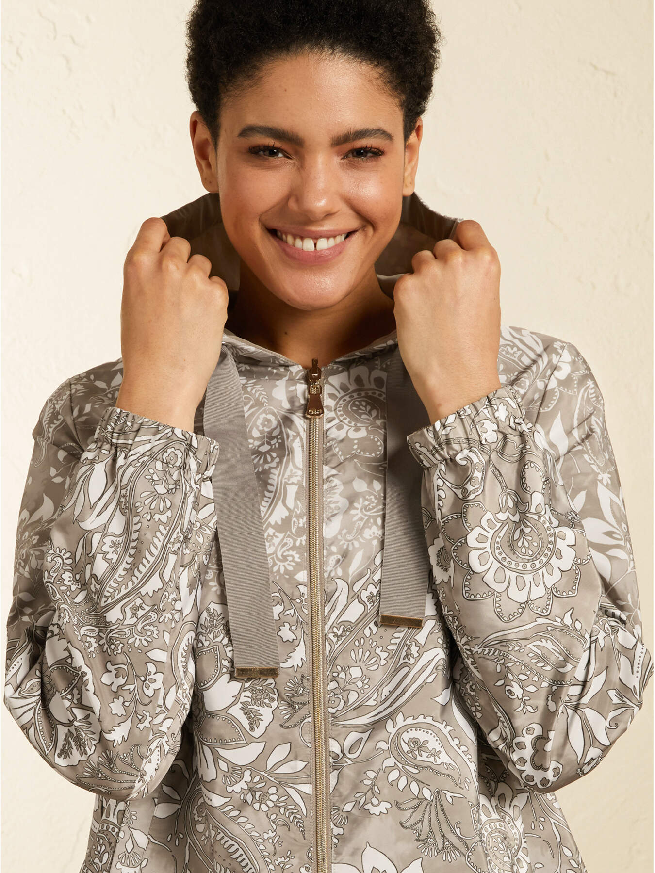 Chaqueta cortavientos reversible image number 0