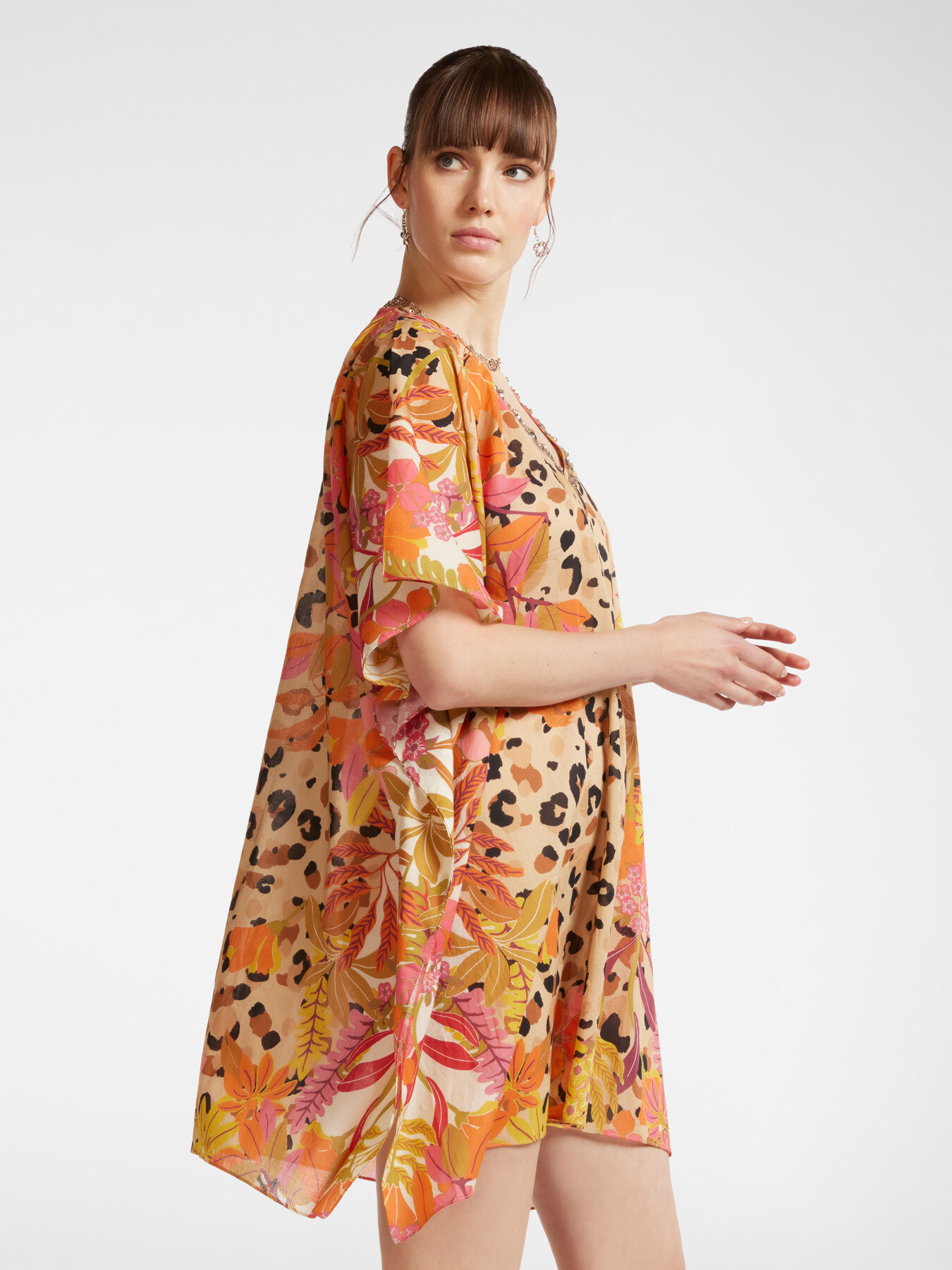 Printed and embroidered caftan image number 3