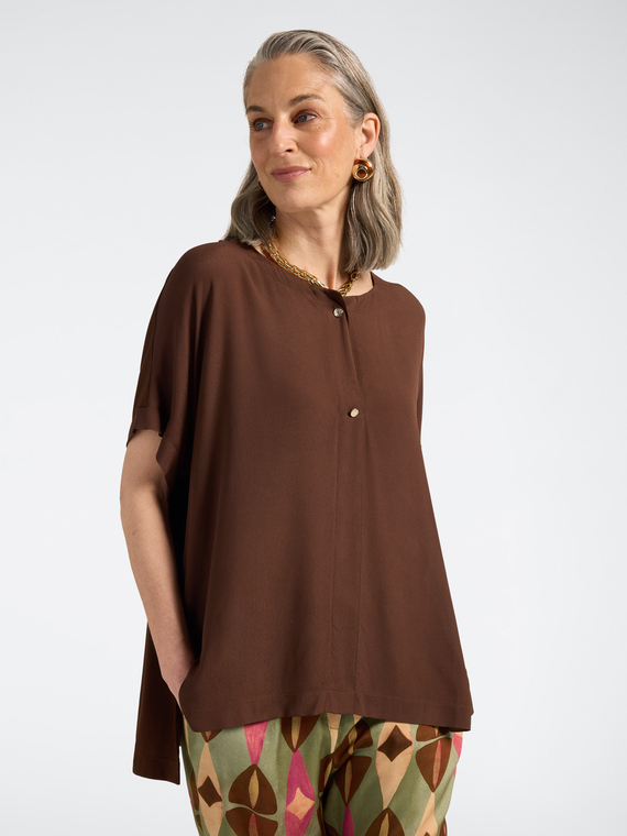 Kimono sleeve T-shirt with jewel buttons
