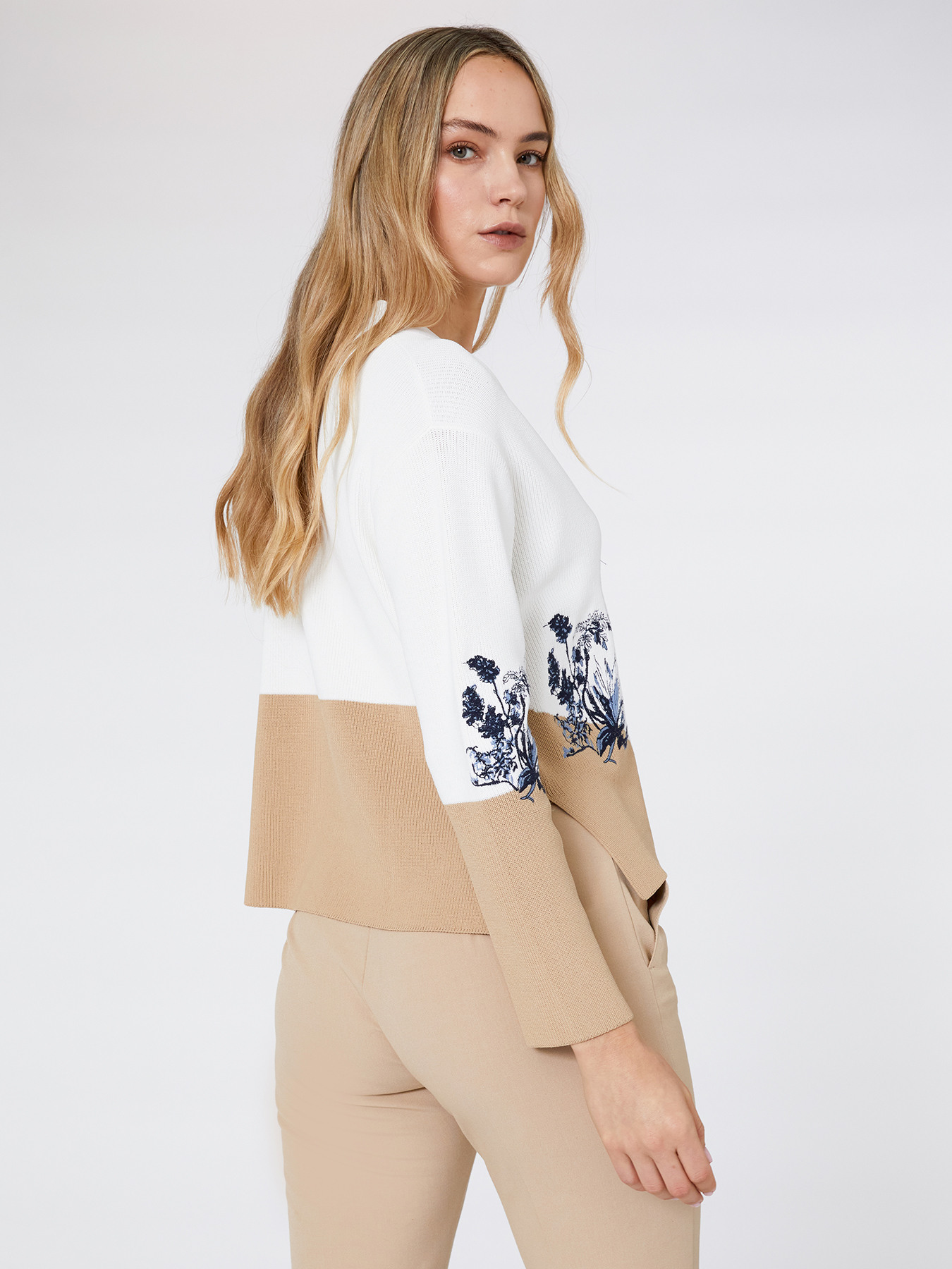 Cardigan with inlay and trims image number 2