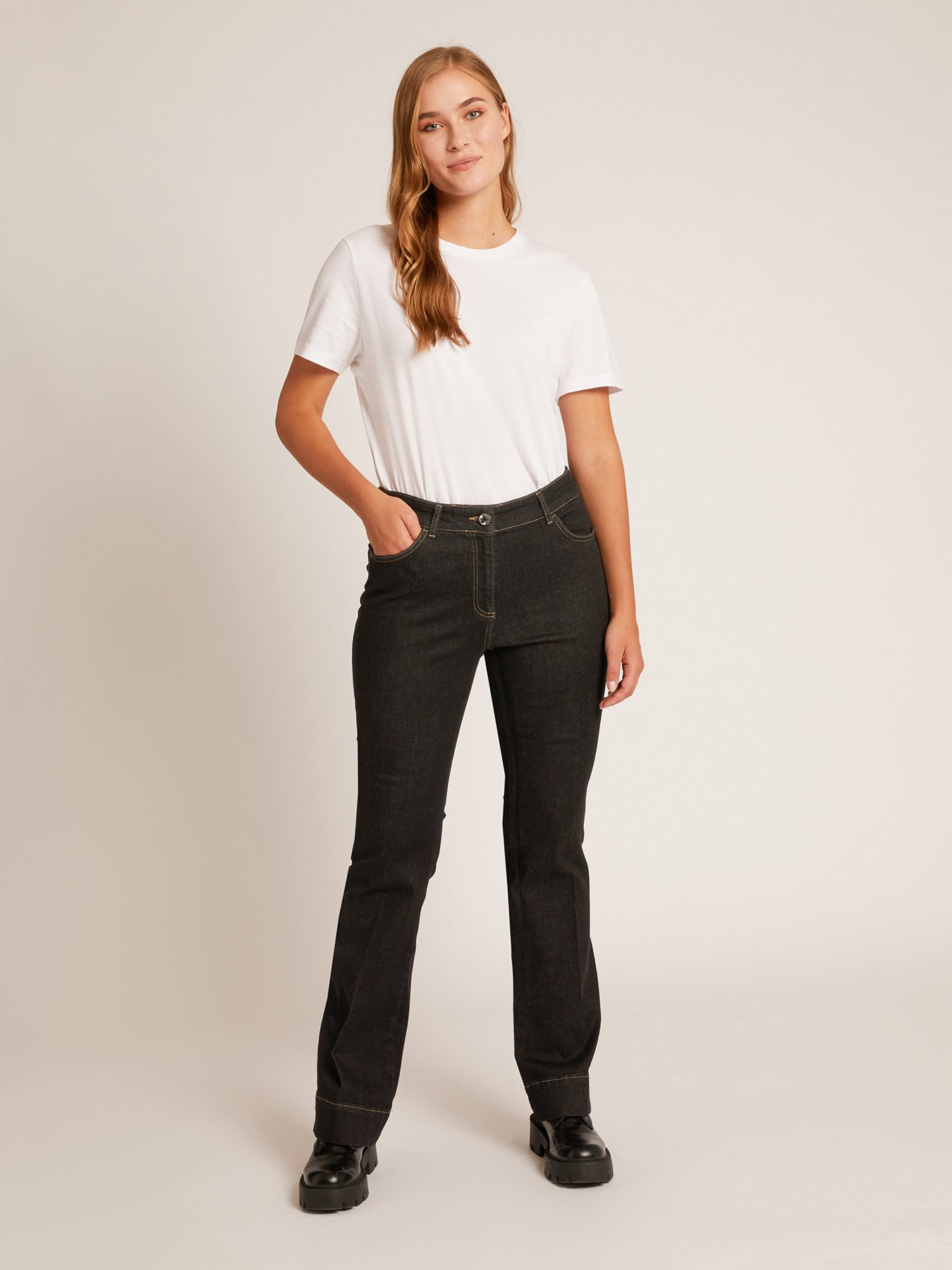 Jeans flare image number 2