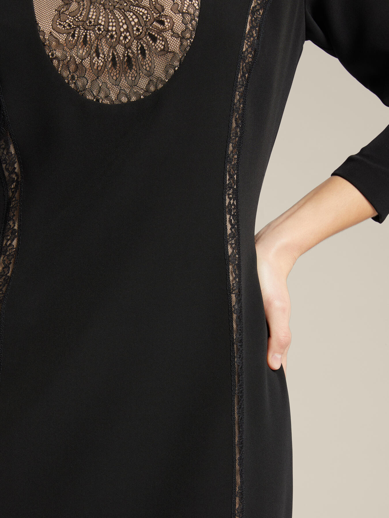 Bleistiftkleid mit Spitzeneinsätzen image number 4