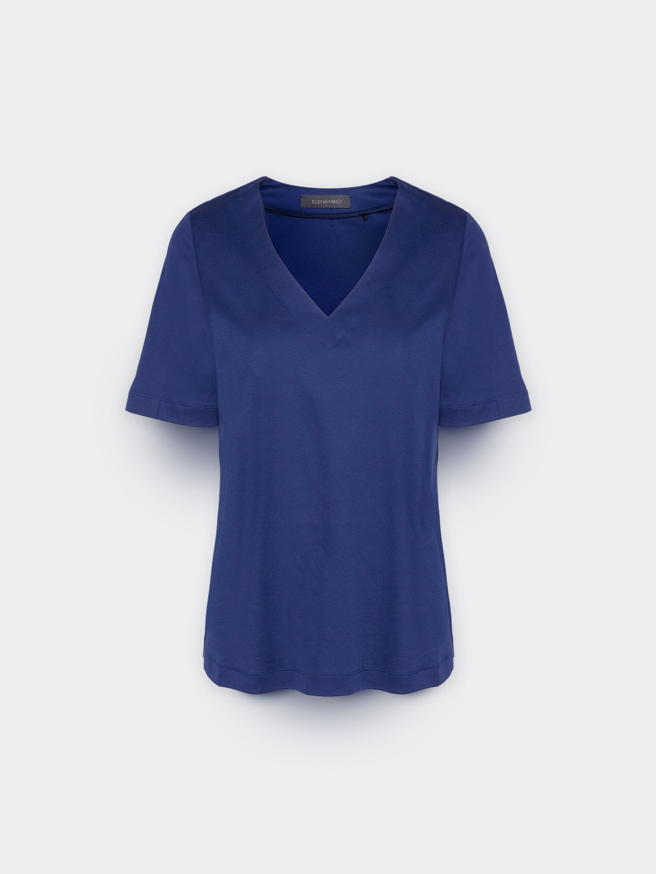 T-Shirt mit V-Ausschnitt image number 4