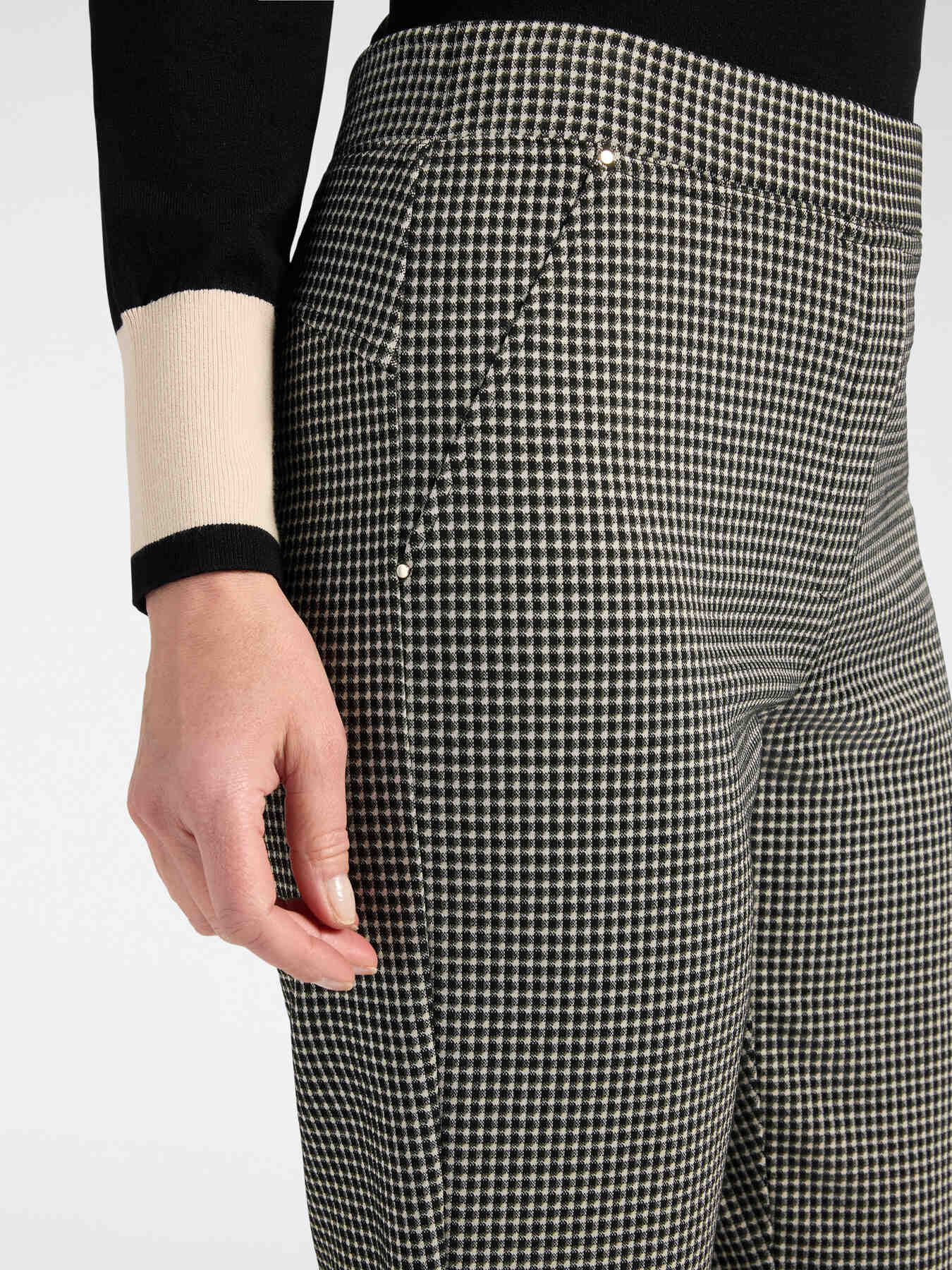 Pantalon slim jacquard court image number 3