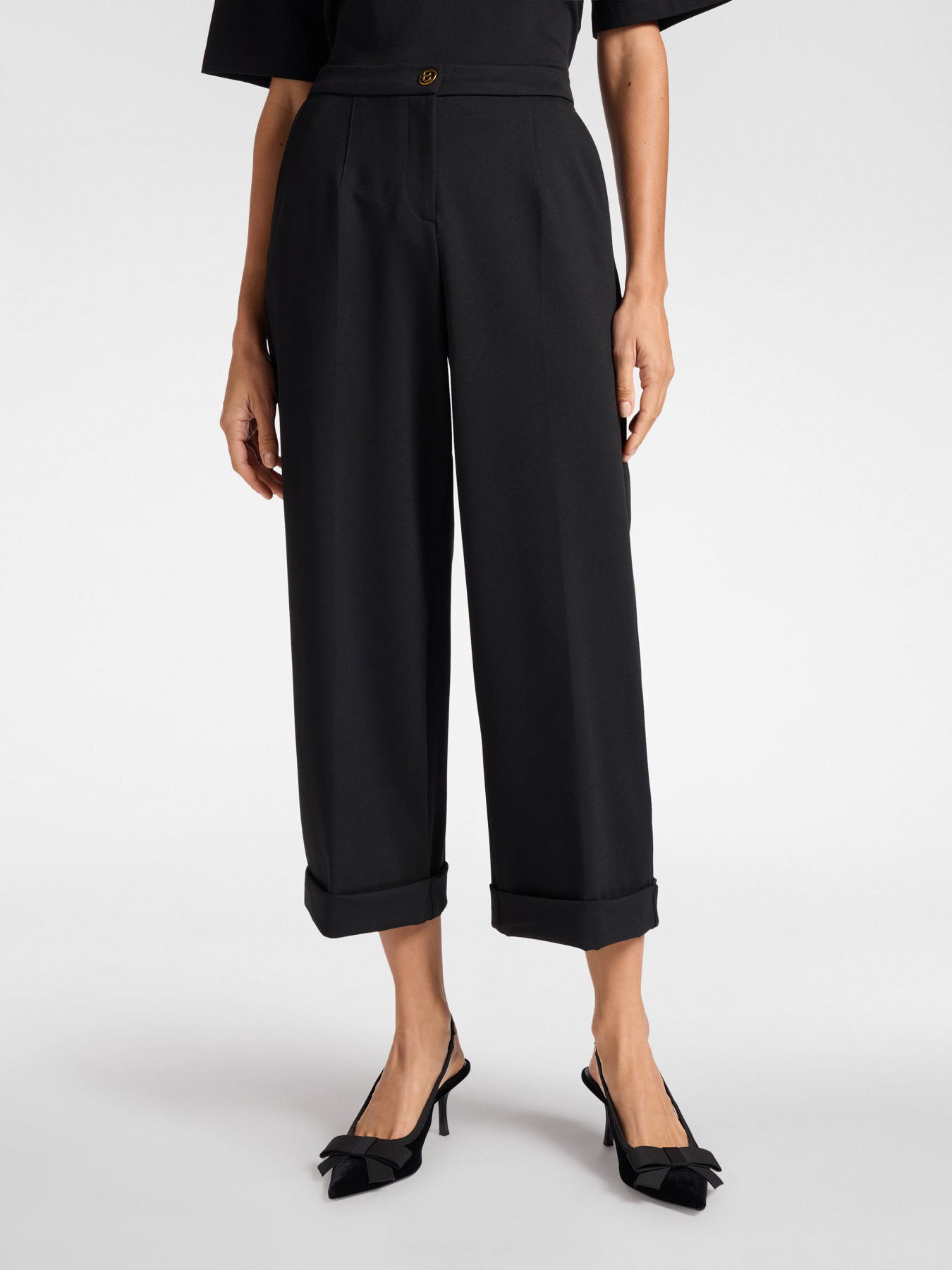 Chino avec revers en bas image number 2