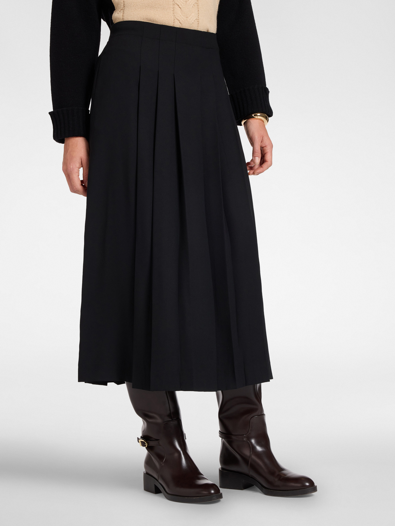 Long pleated skirt in satin-back crepe image number 2