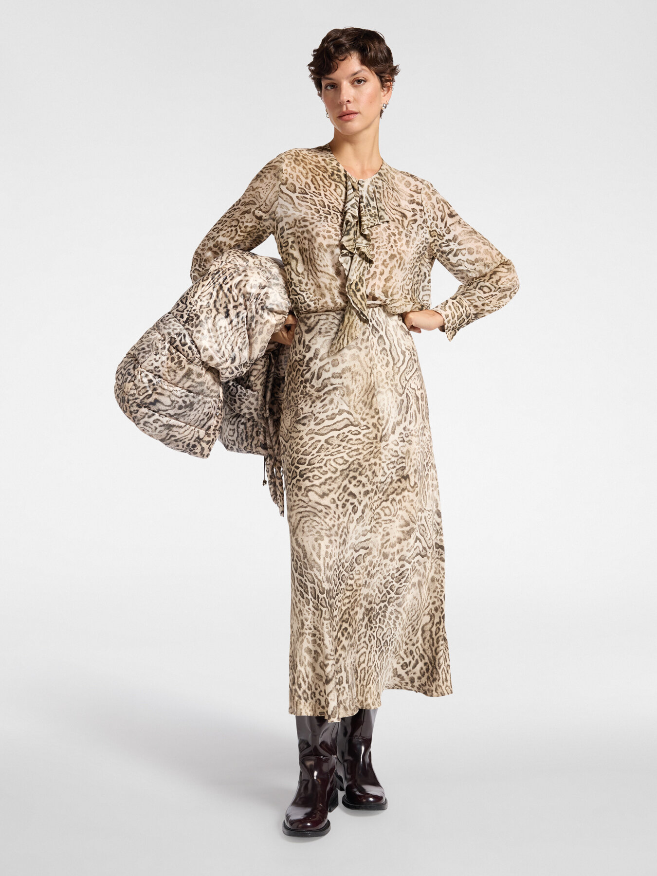 Animal print blouse with jabot image number 3