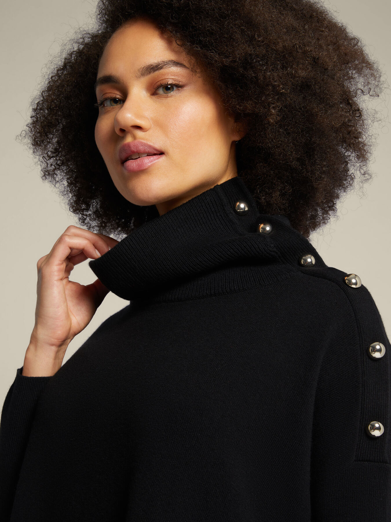 Oversized sweater in sustainable wool image number 3