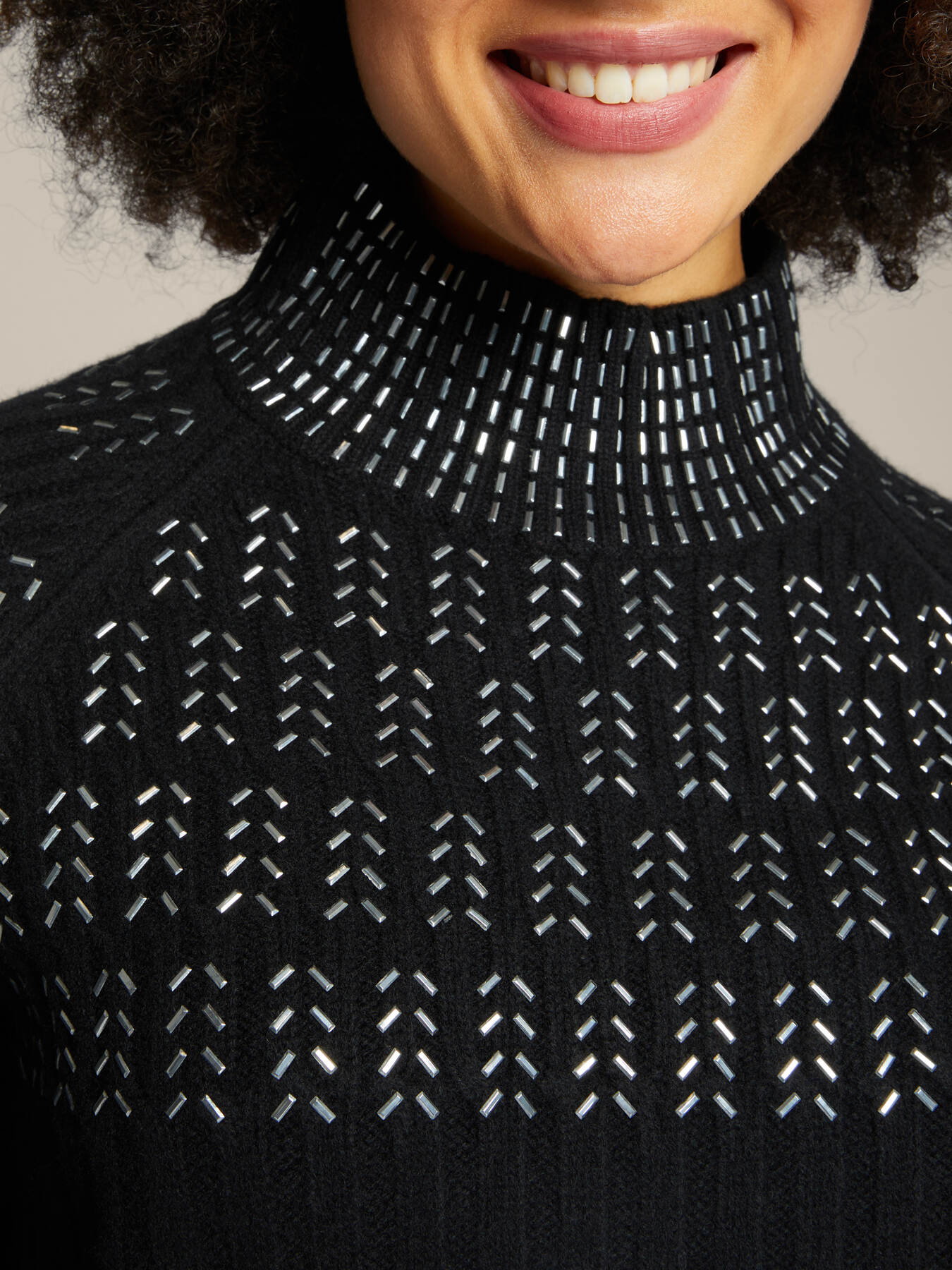 Camisola de lã sustentável com aplicações image number 3