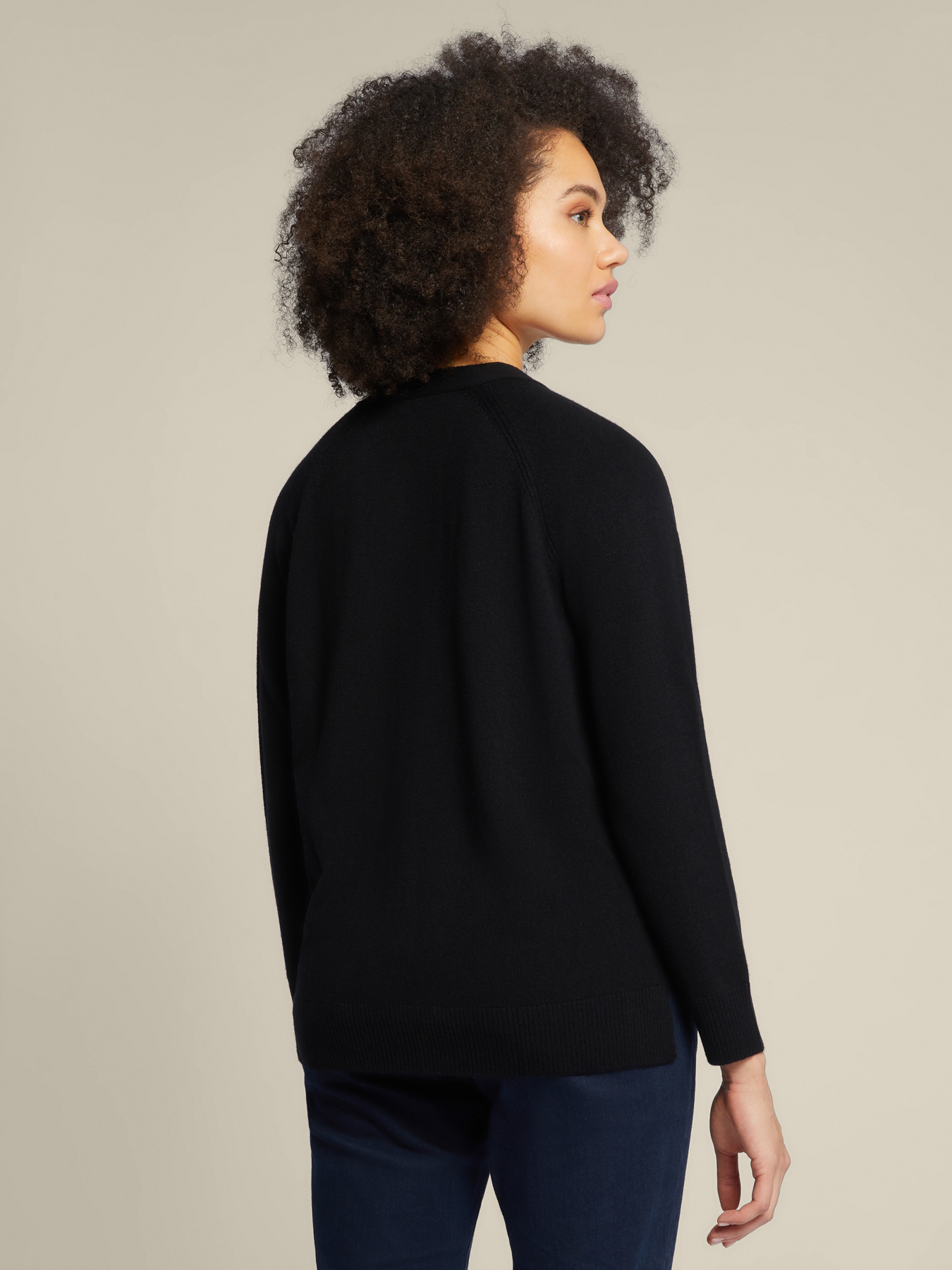 Cardig&atilde; em l&atilde; com bolsos image number 2